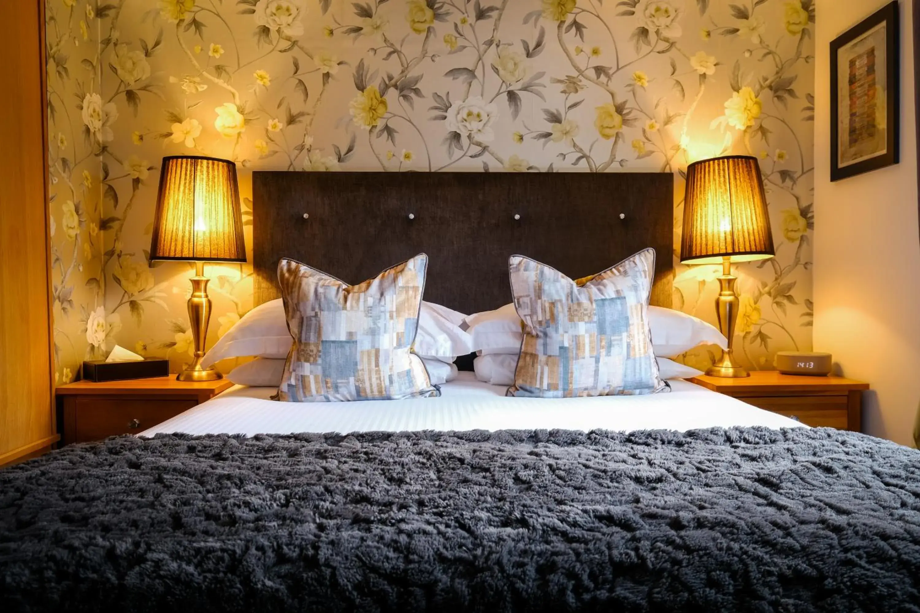 King Room in 1863 Restaurant with Rooms King Room in 1863 Restaurant with Rooms