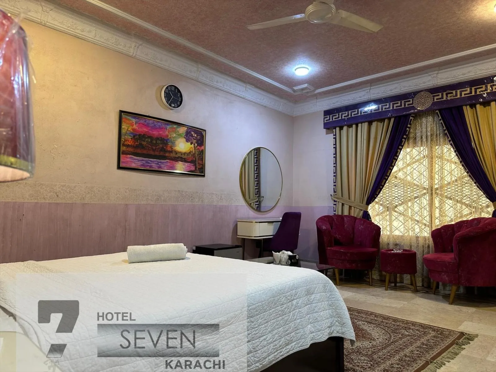 Bed in Hotel Seven 7