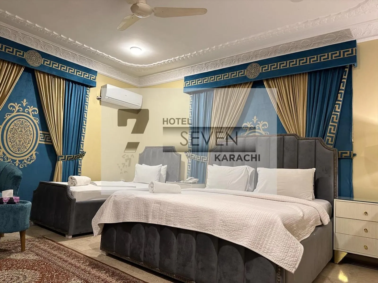 Bed in Hotel Seven 7