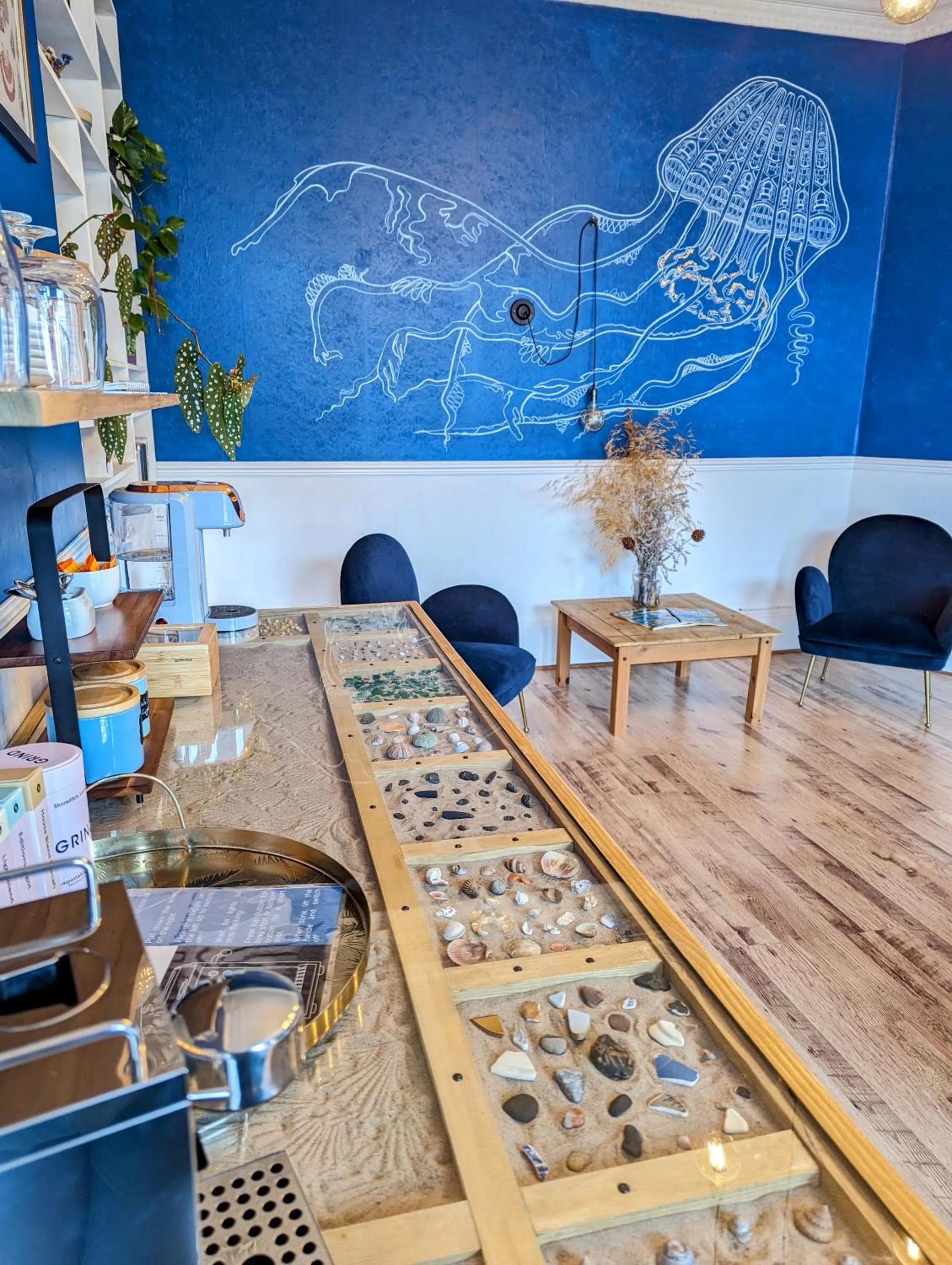 Lounge or bar in The Chesterfield, Torquay