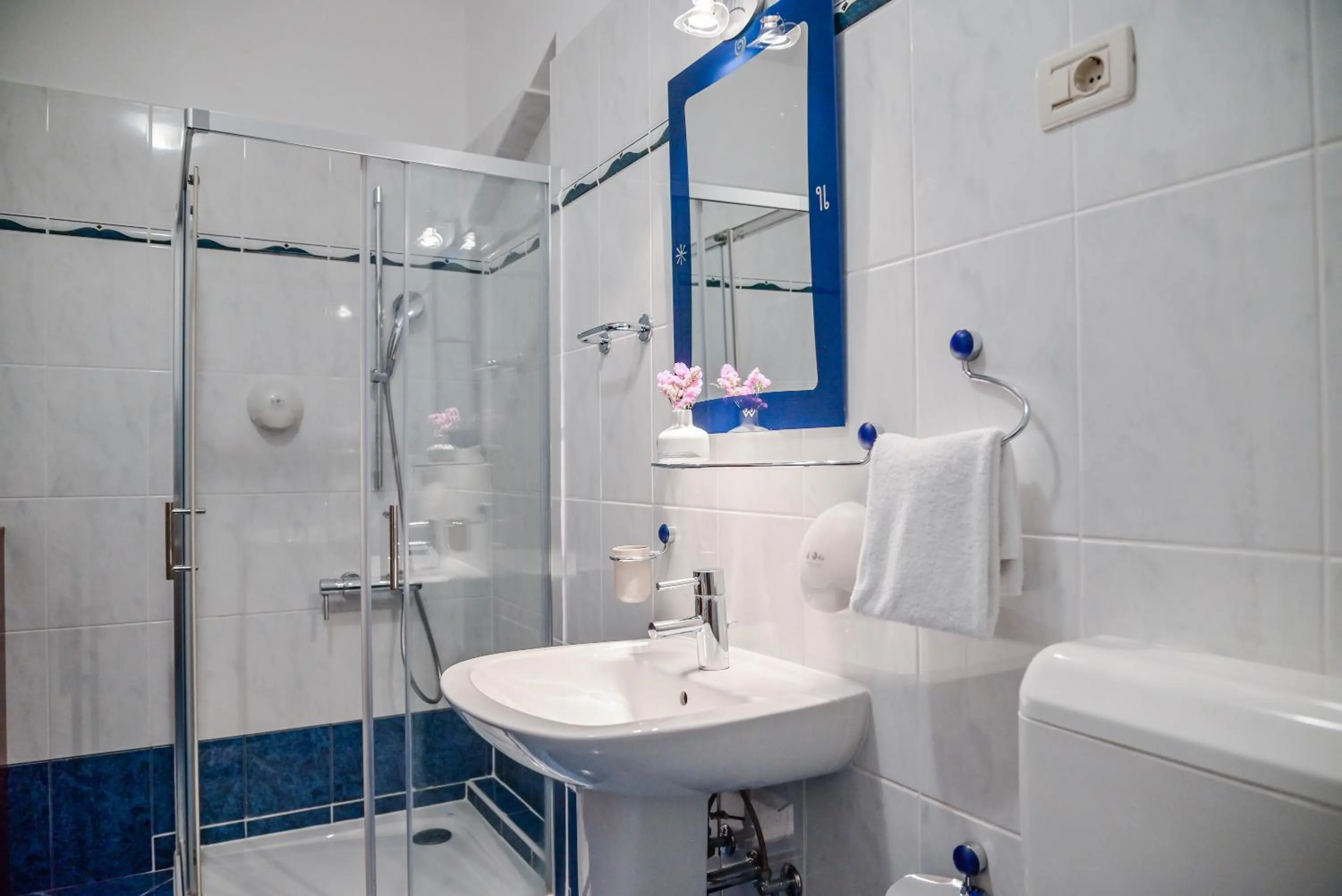 Bathroom in Hotel Laurus - Liburnia