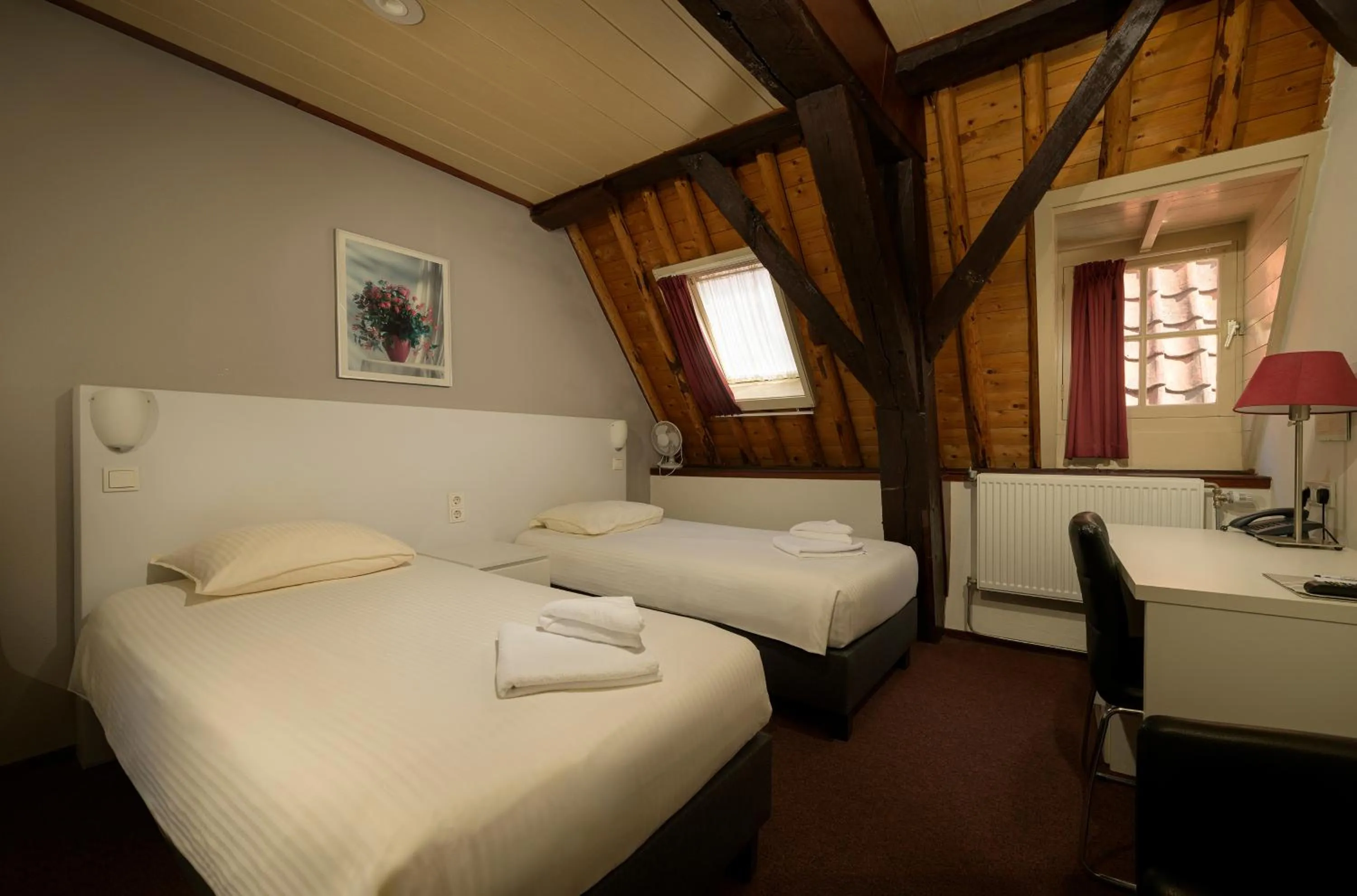 Bed in Atlas Village Brielle