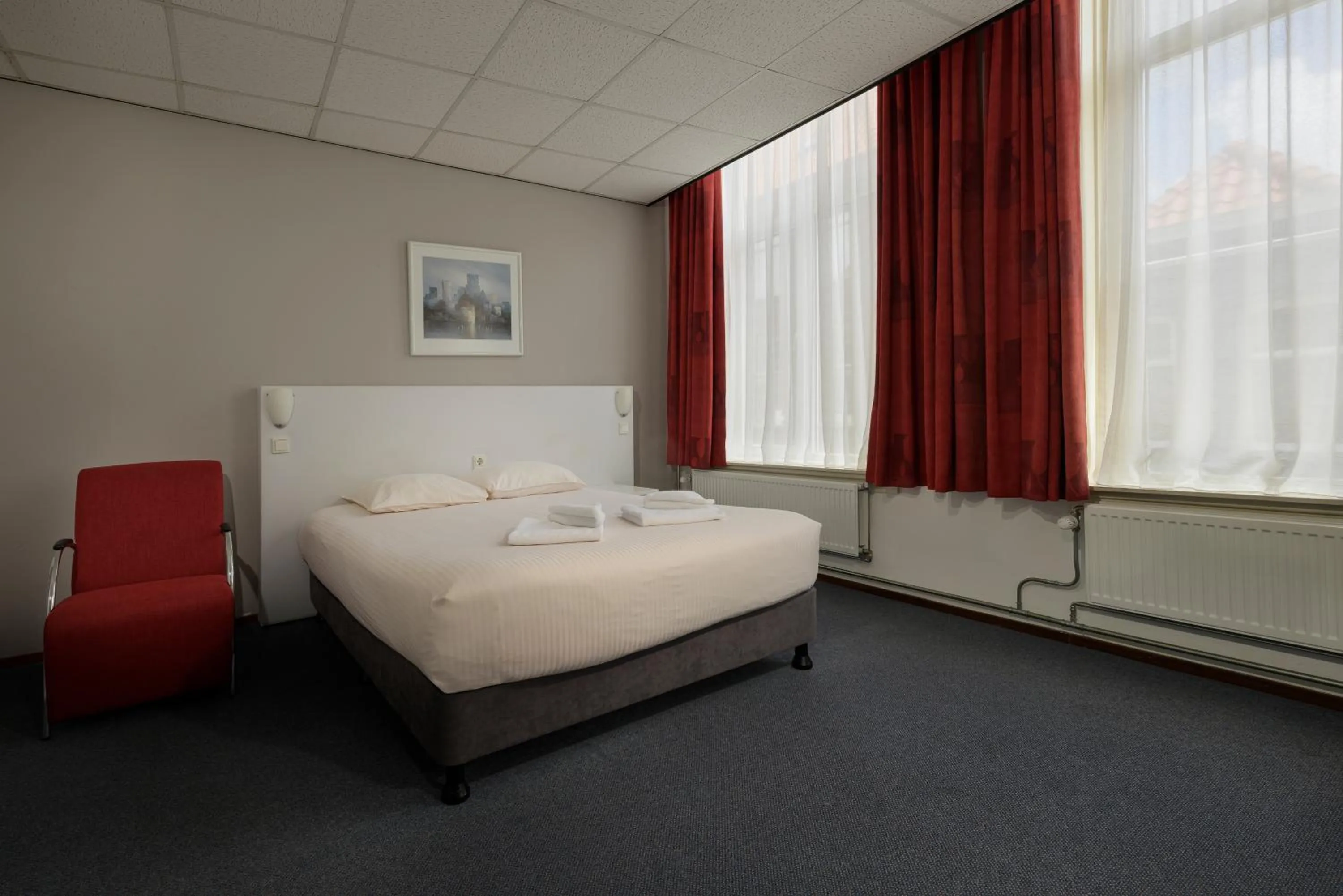 Bed in Atlas Village Brielle