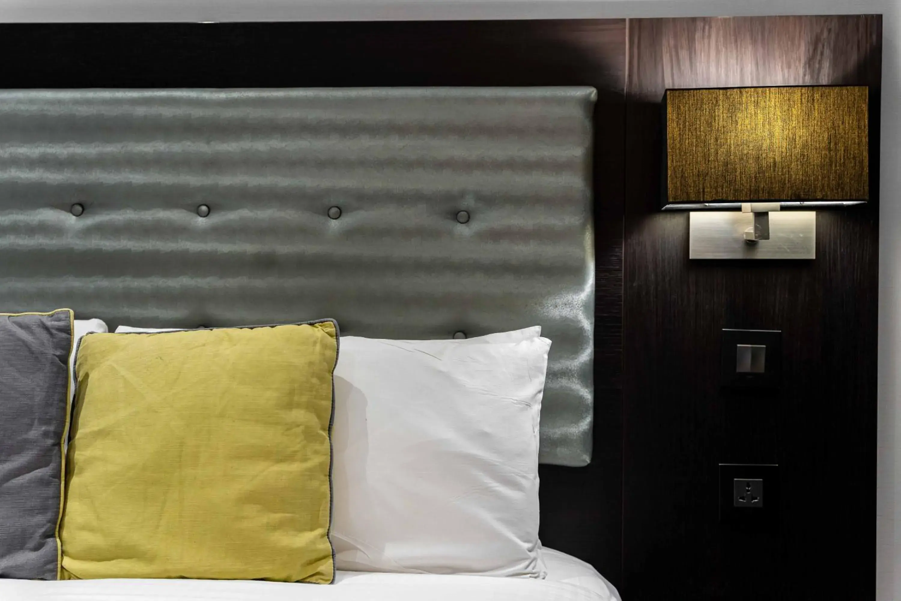 Large Double Room in The W14 Kensington Large Double Room in The W14 Kensington