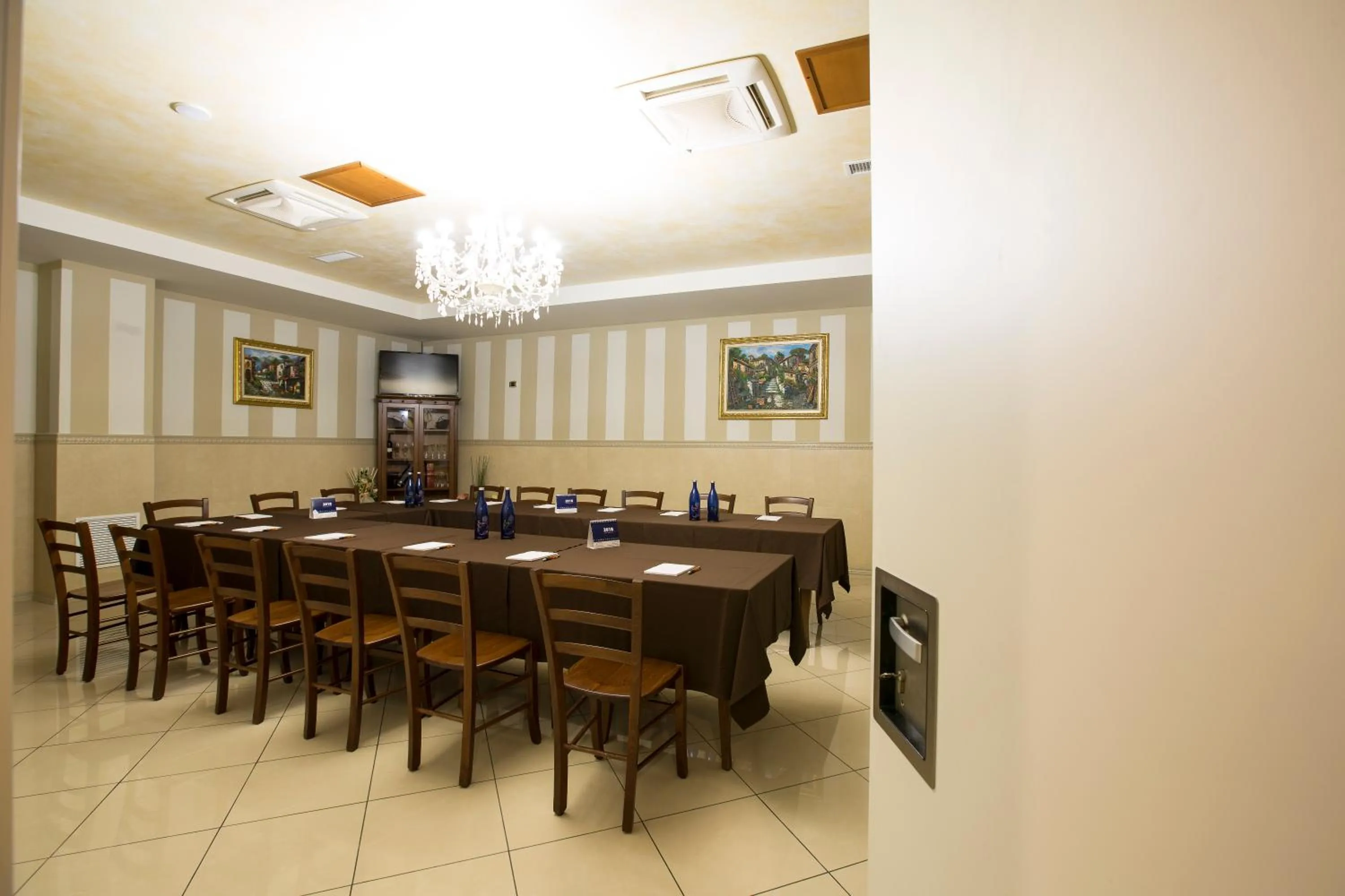 Seating area in La Piana Hotel