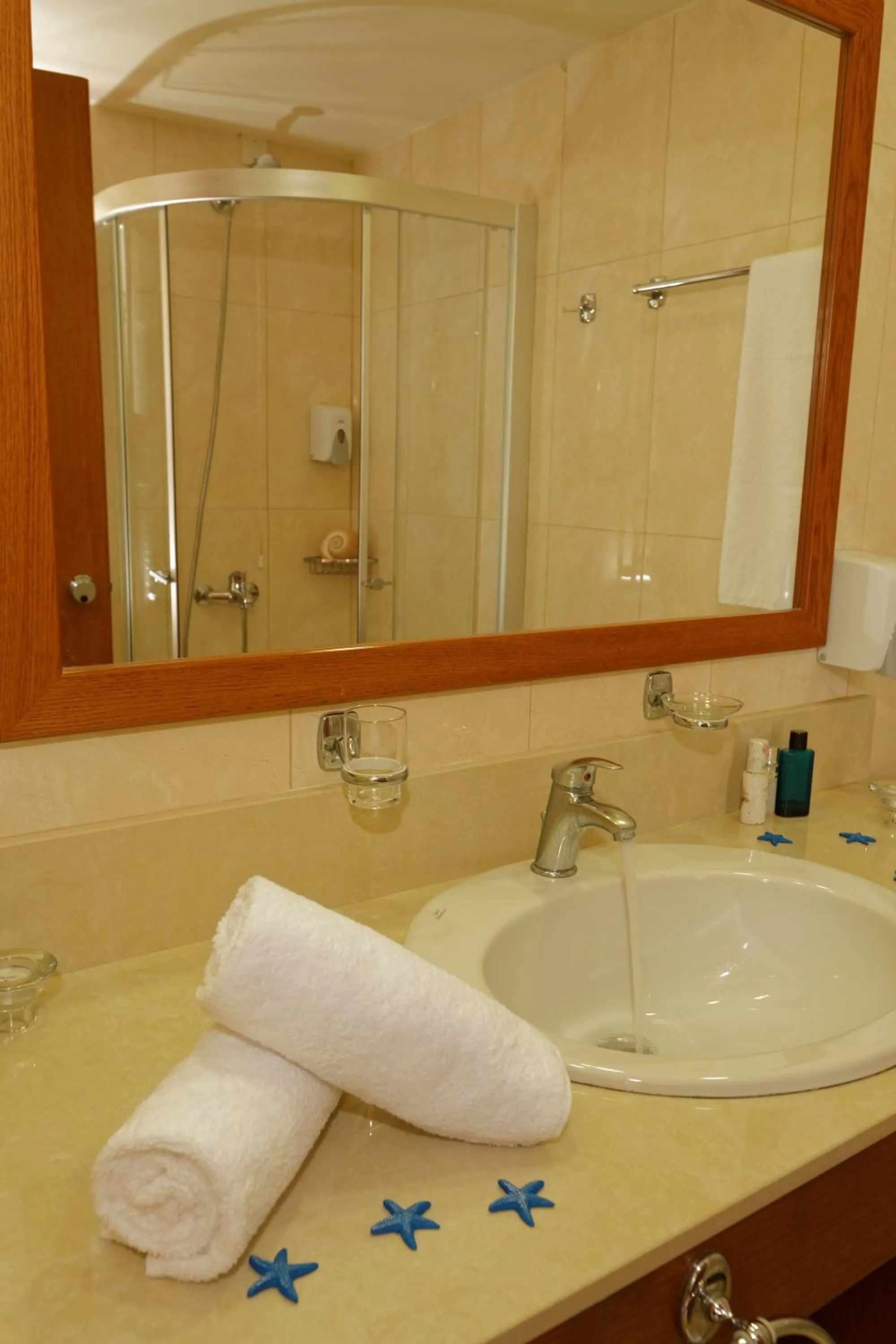 Bathroom in Indigo Mare