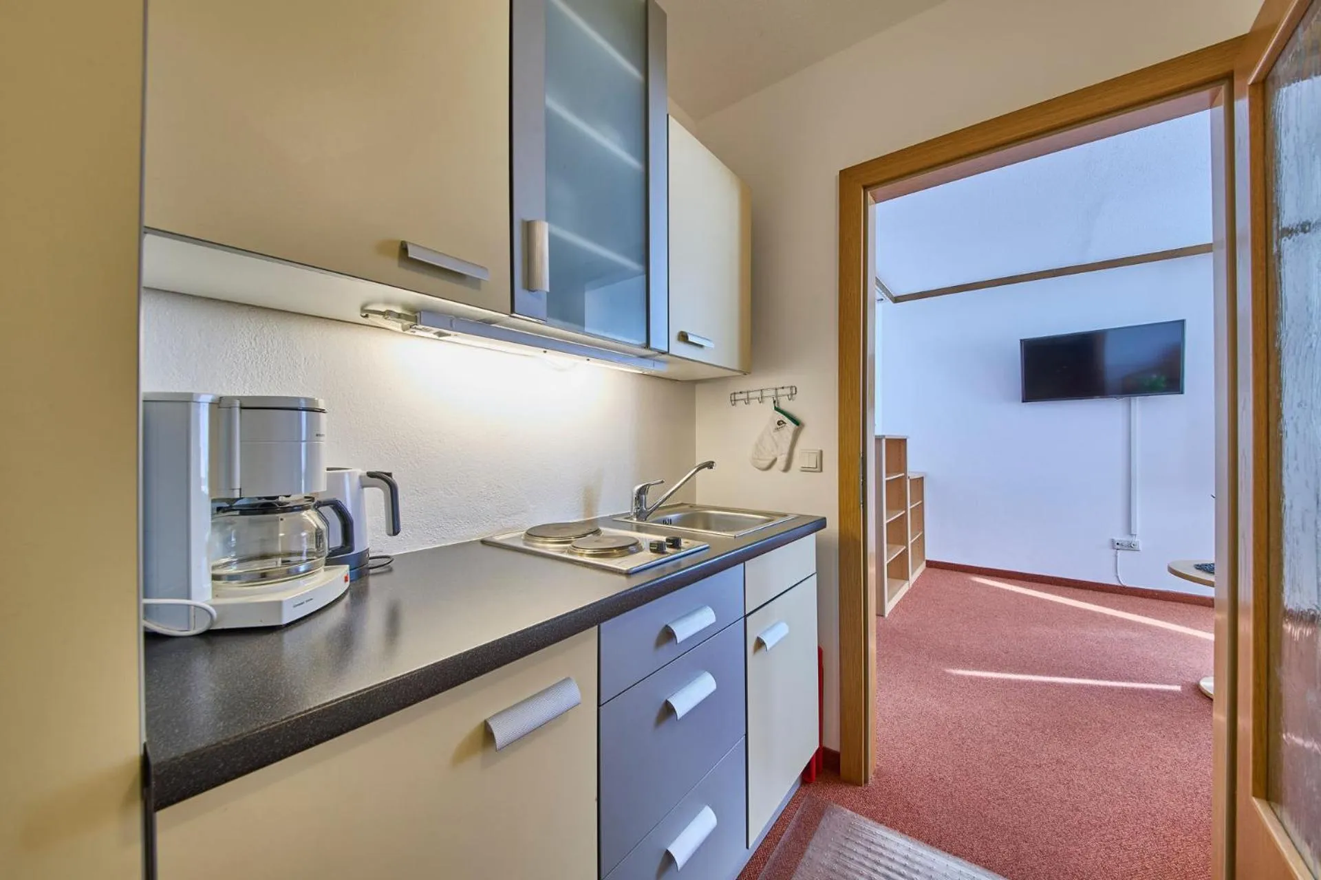 Coffee/tea facilities in Hotel Garni Tirol