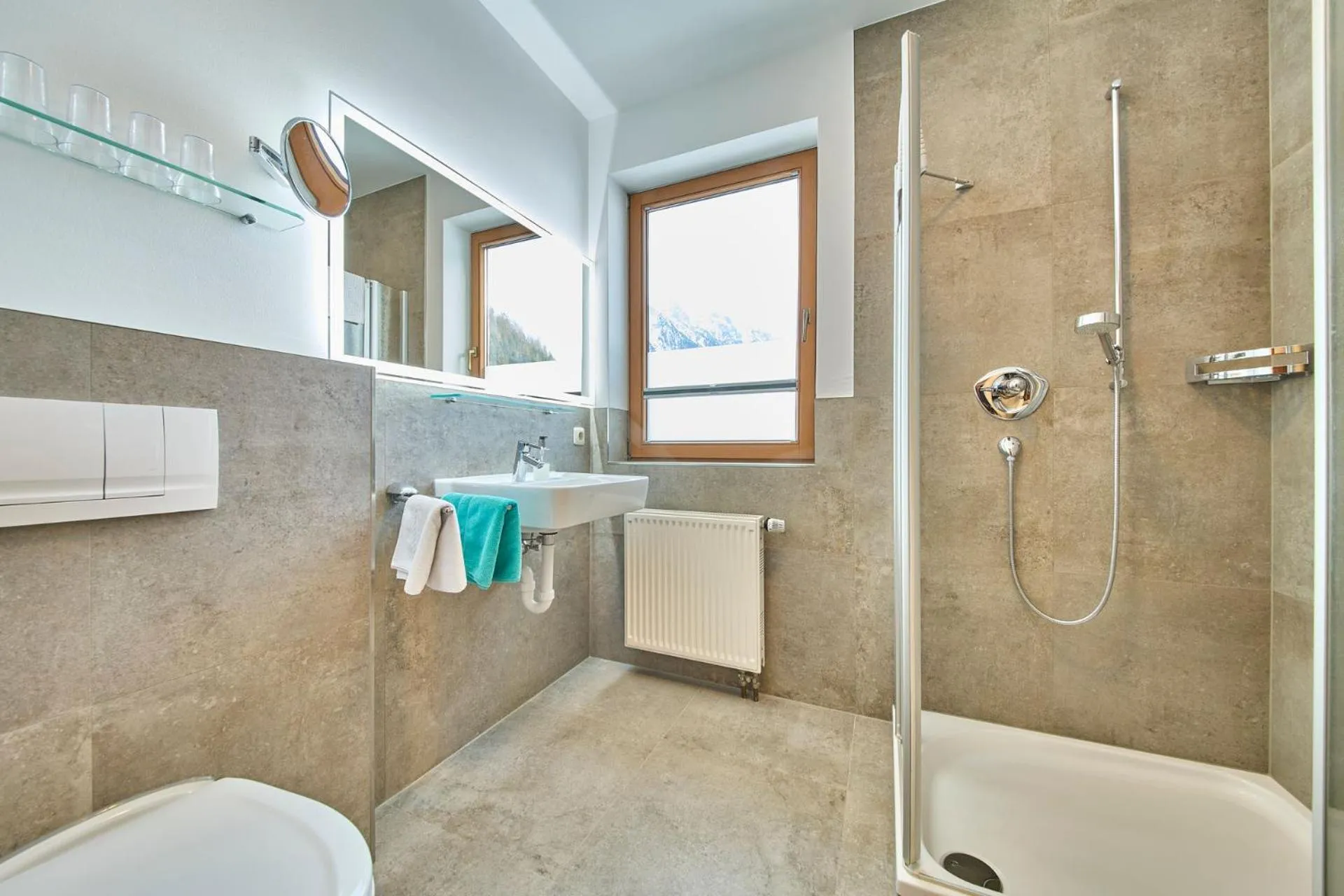 Shower in Hotel Garni Tirol