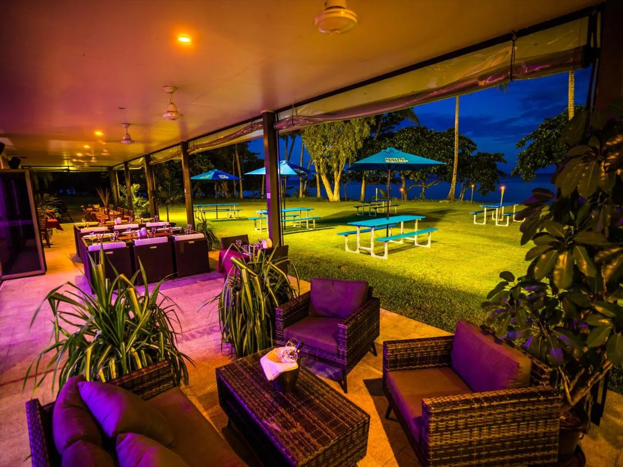 Restaurant/places to eat in King Reef Resort