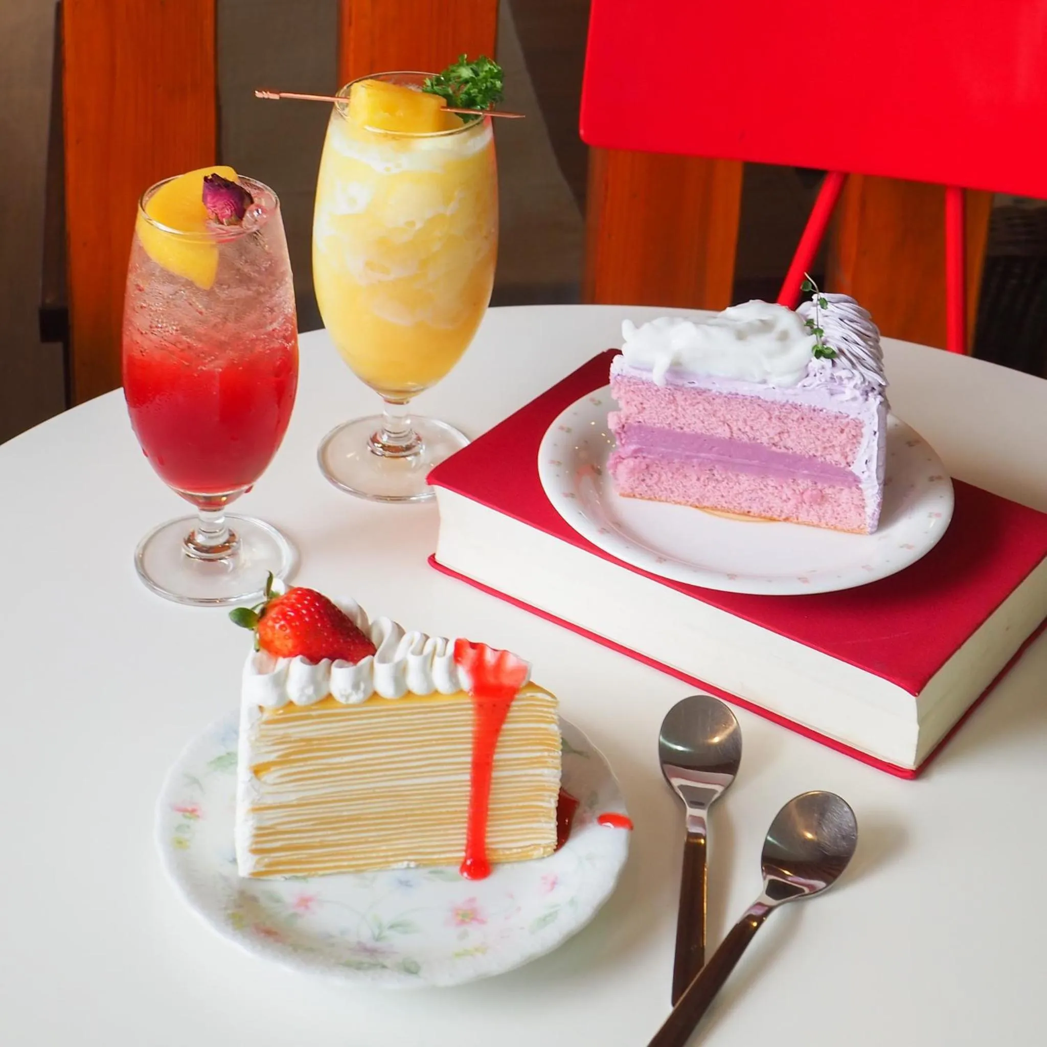 Dining area in Maikaew Damnoen Resort