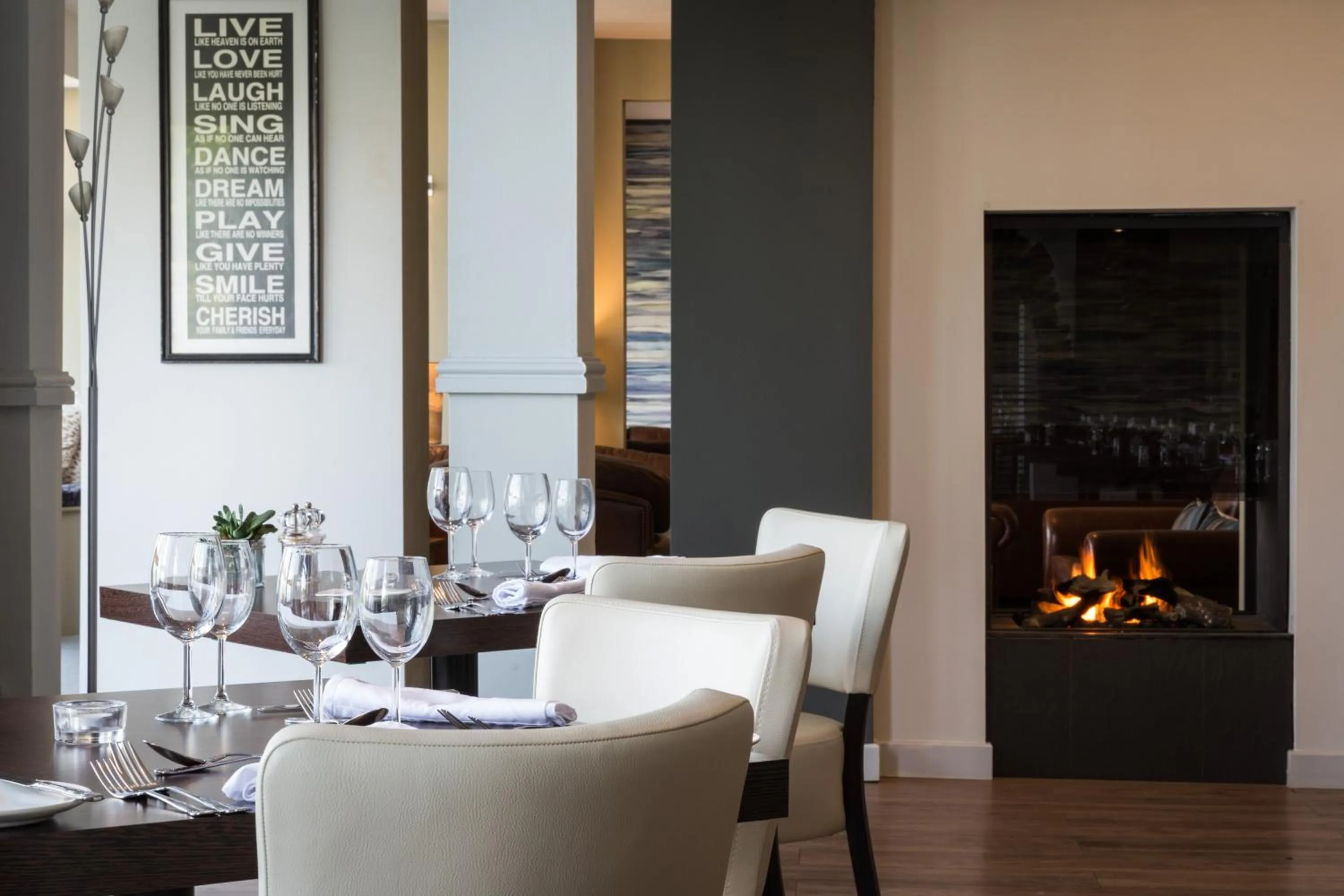 Restaurant/places to eat in Sandy Cove Hotel