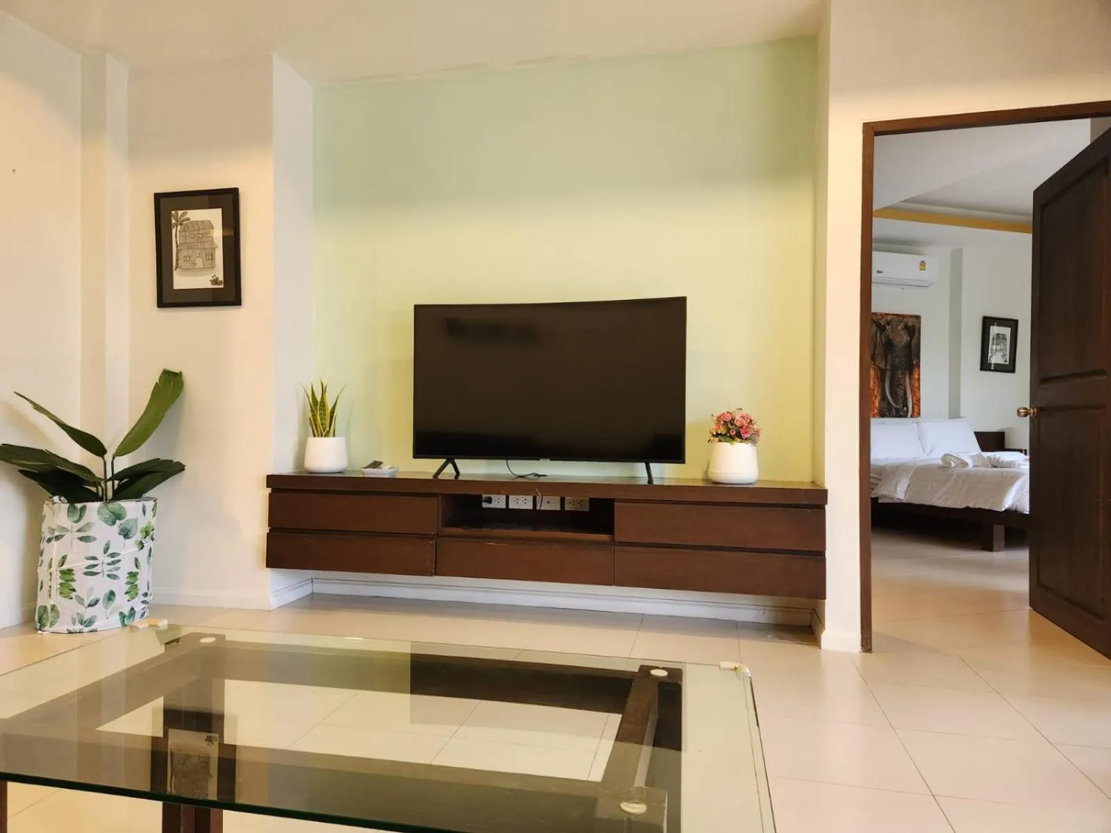 Communal lounge/ TV room, Bed in TSE Residence [by Samui Emerald]