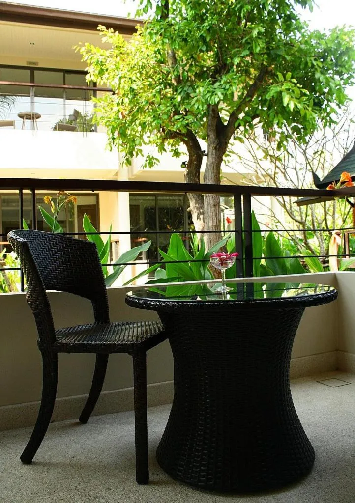 Garden in TSE Residence [by Samui Emerald]