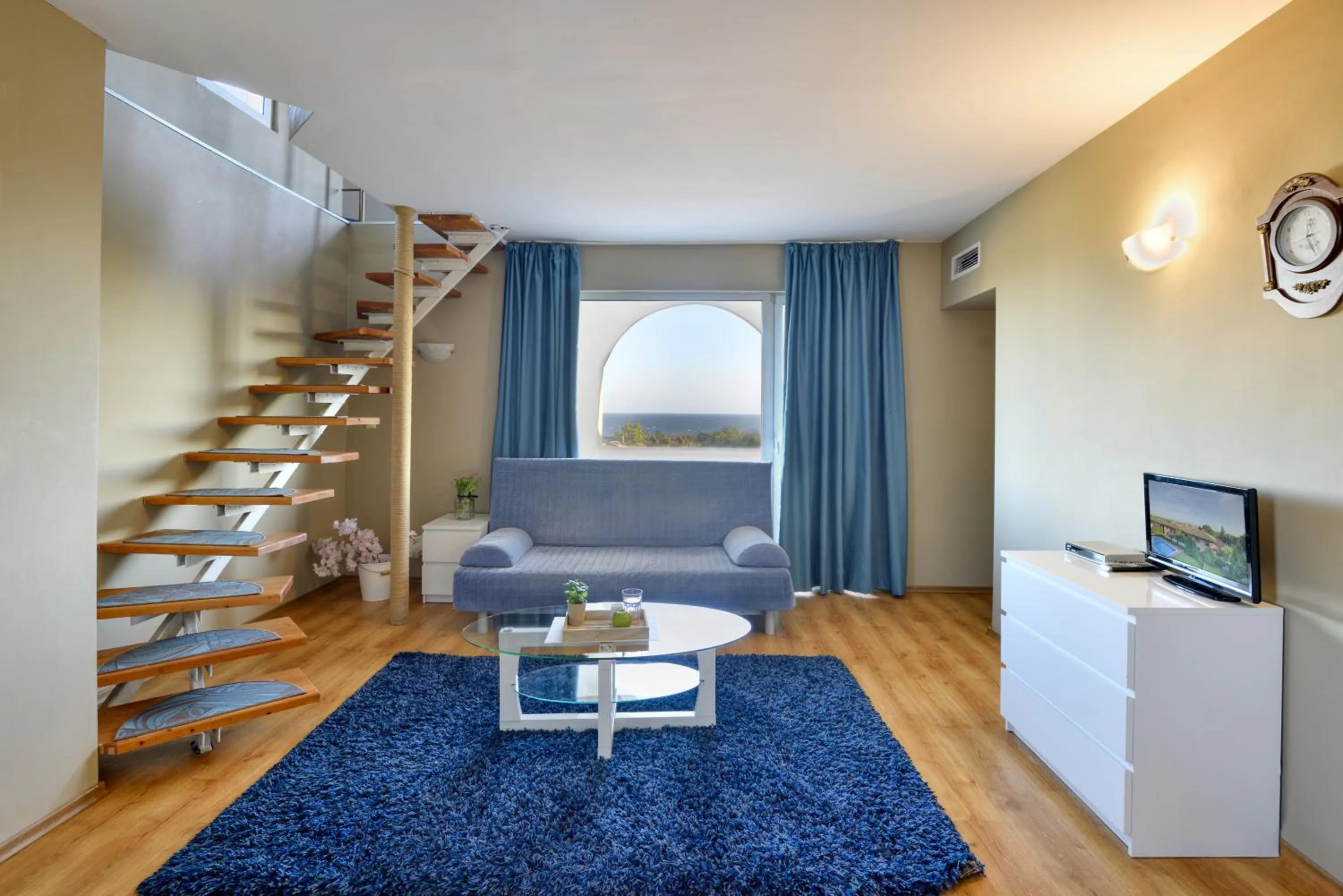 Maisonette in Alekta Hotel - Free Parking