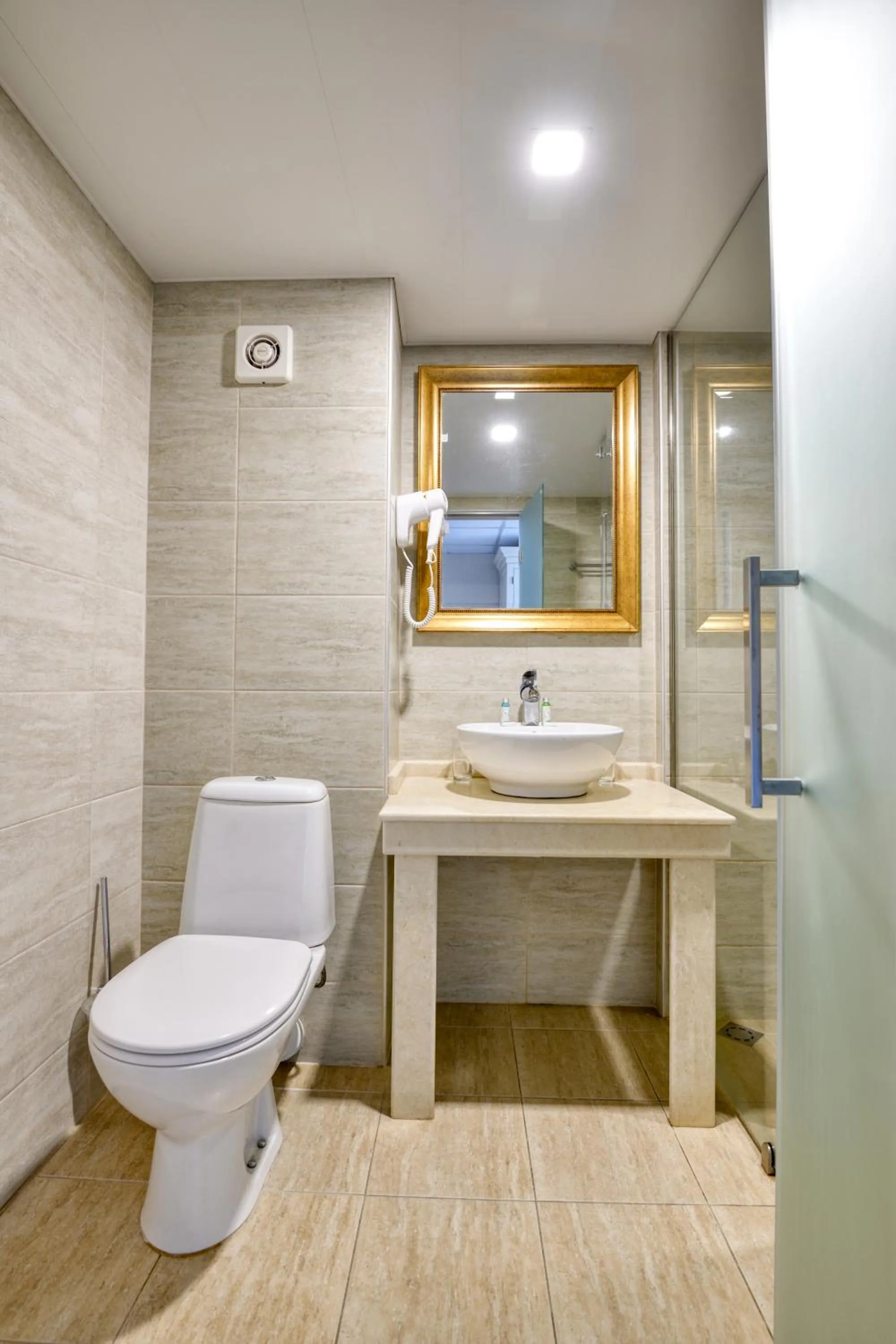 Alekta Hotel - Free Parking