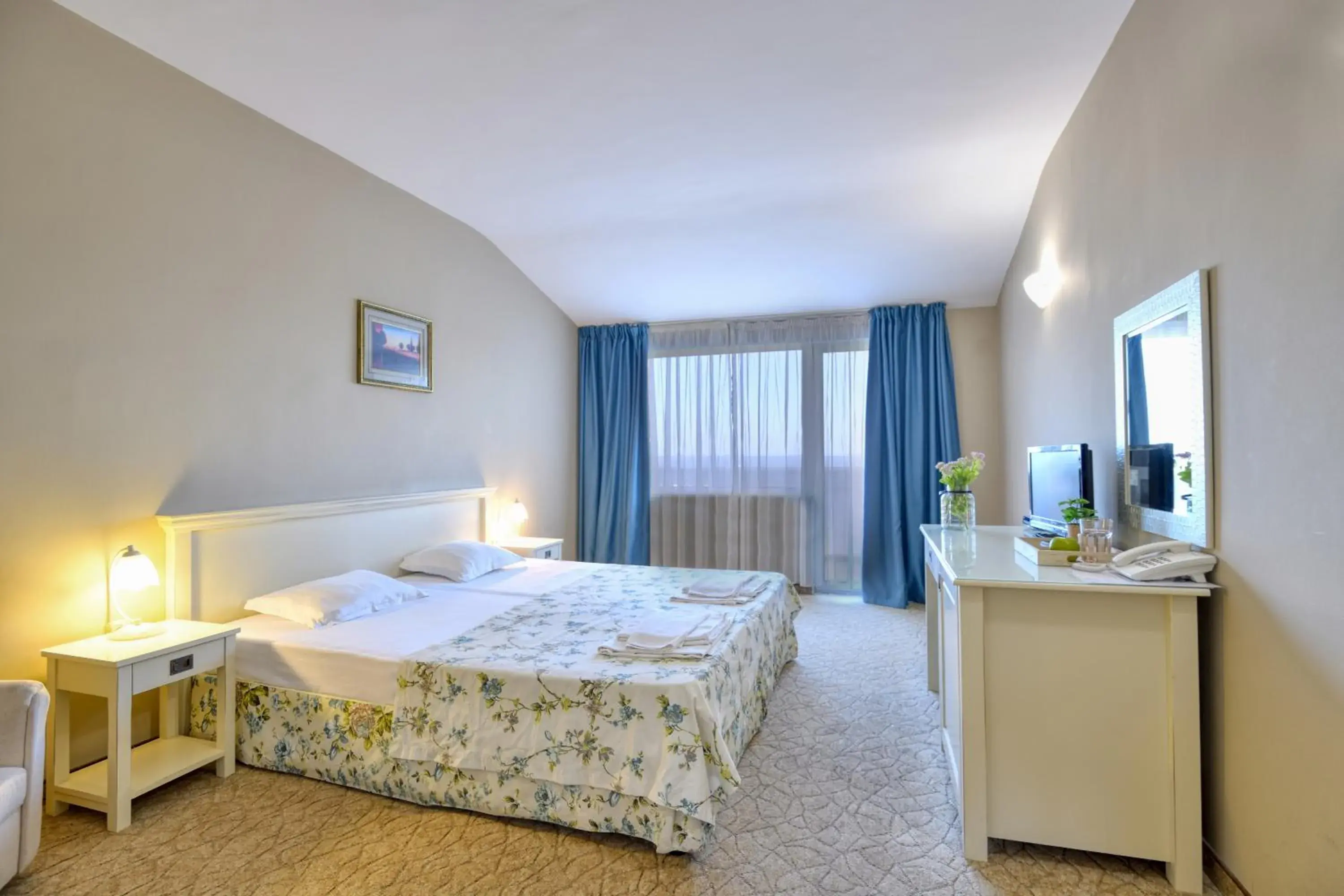 Double Room in Alekta Hotel - Free Parking Double Room in Alekta Hotel - Free Parking