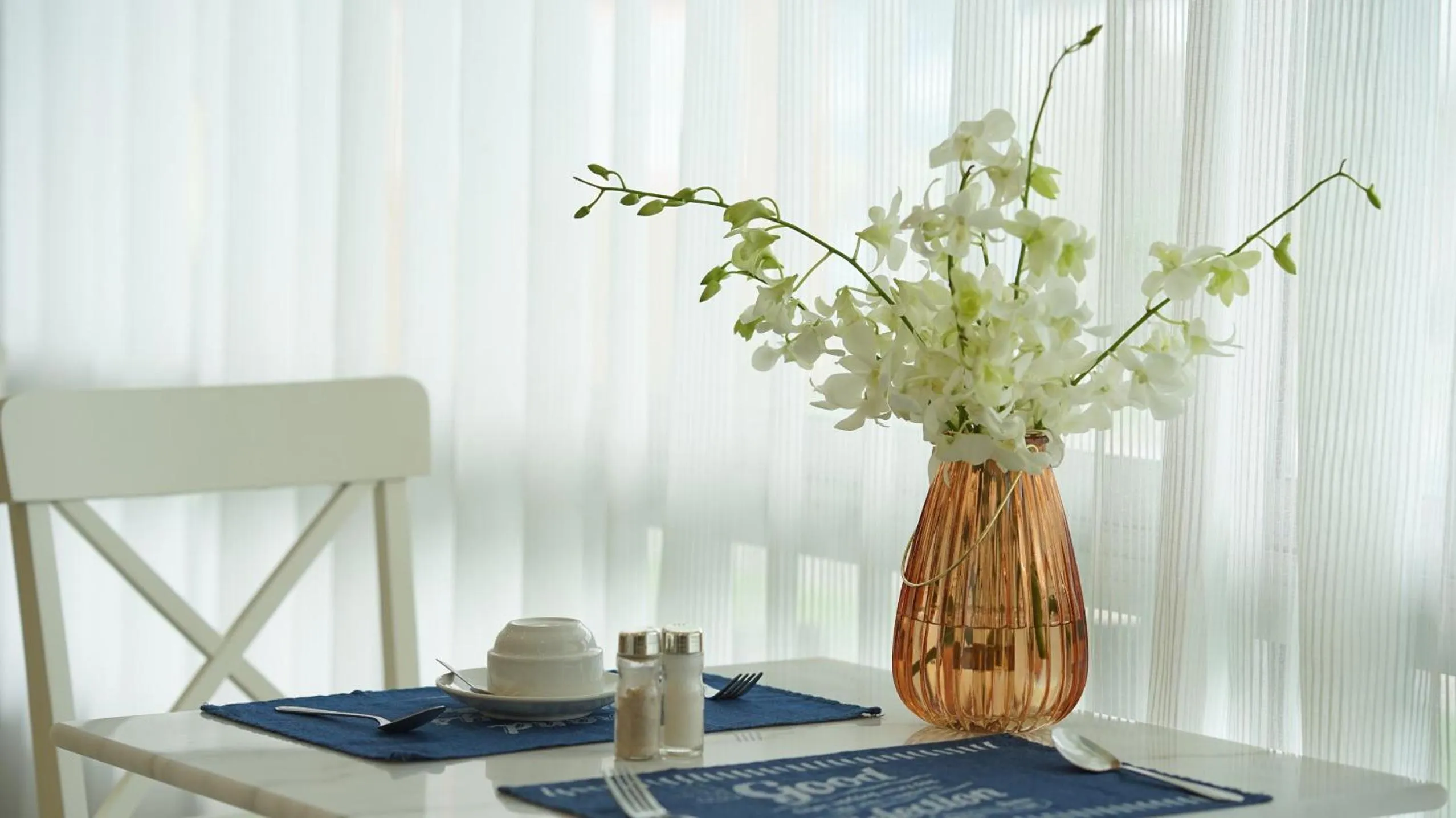 Restaurant/places to eat in BCP Hotel