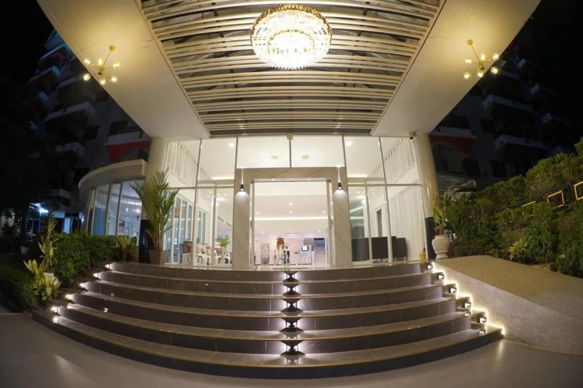 Facade/entrance in BCP Hotel