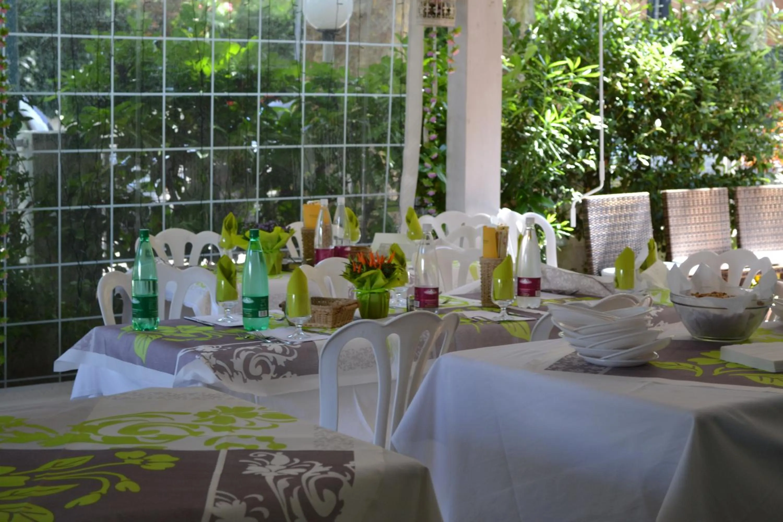 Restaurant/places to eat in Hotel Gianlore