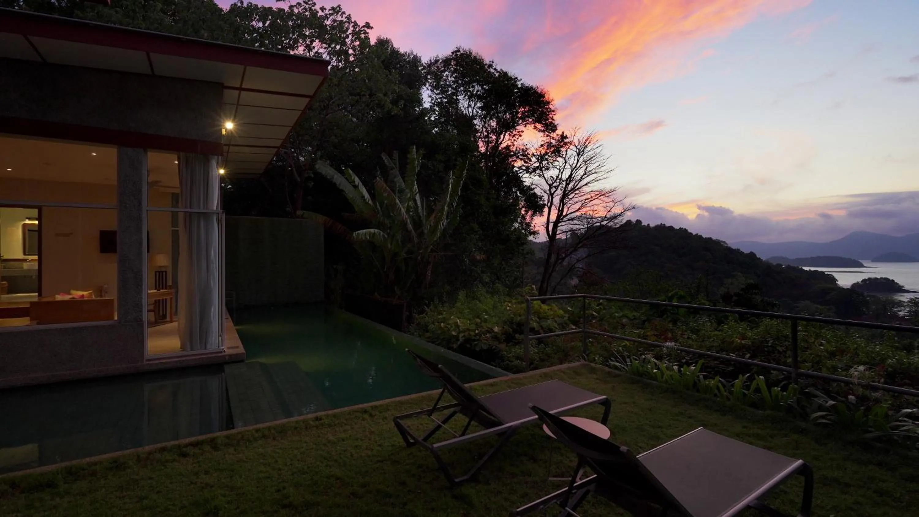 Bedroom in Ambong Pool Villas - Private Pool