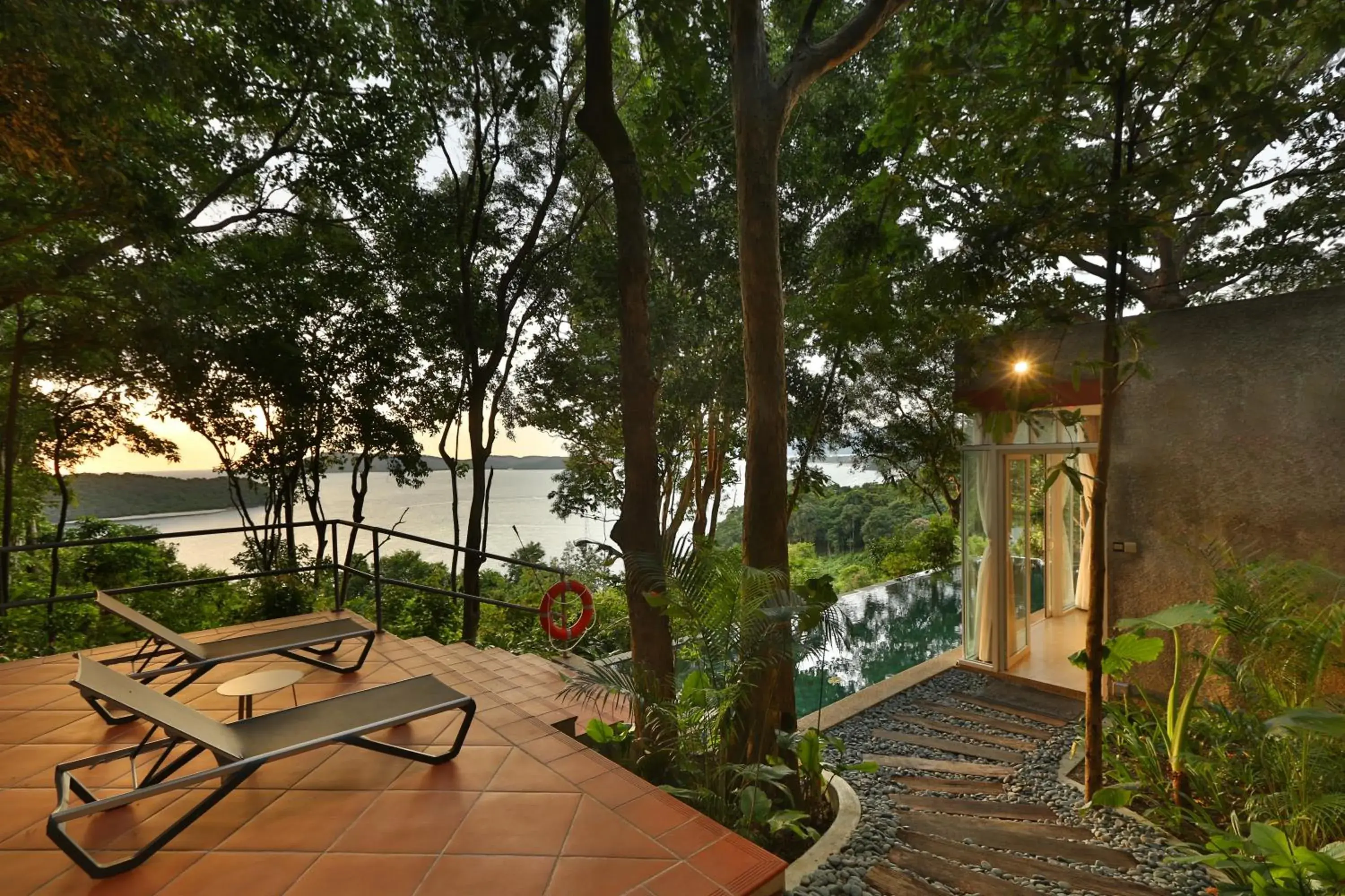 Ambong Pool Villas - Private Pool Ambong Pool Villas - Private Pool