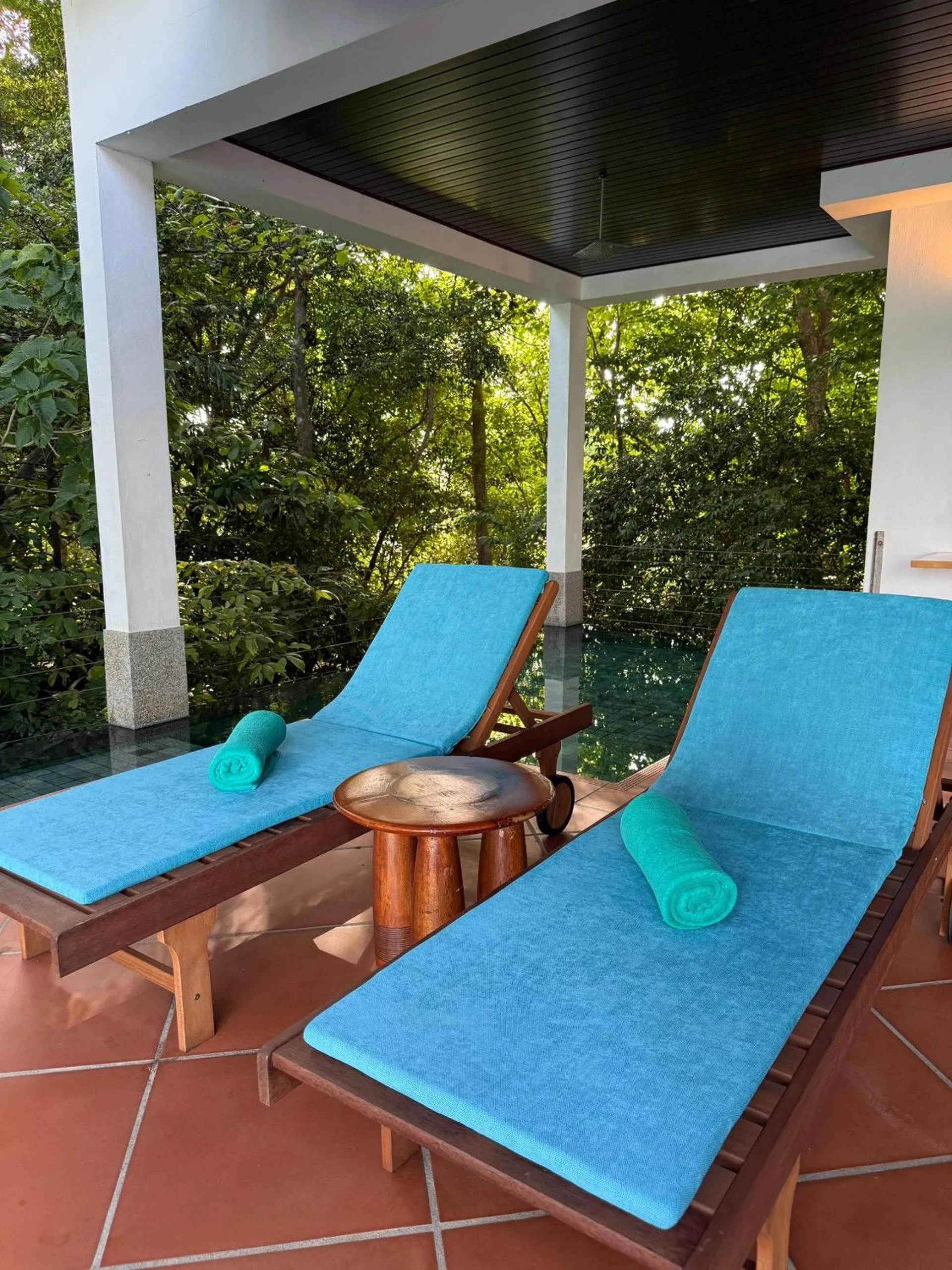 Swimming pool in Ambong Pool Villas - Private Pool