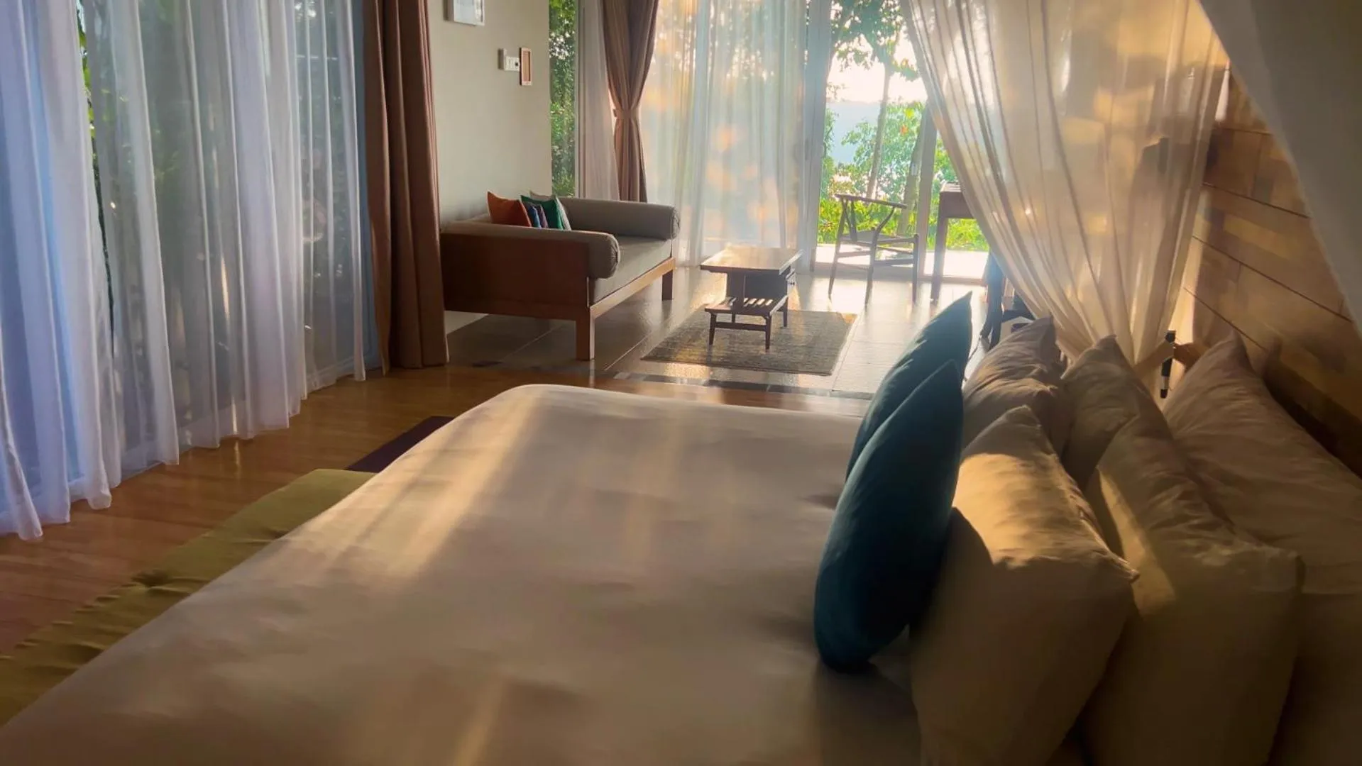 Bedroom, Bed in Ambong Pool Villas - Private Pool