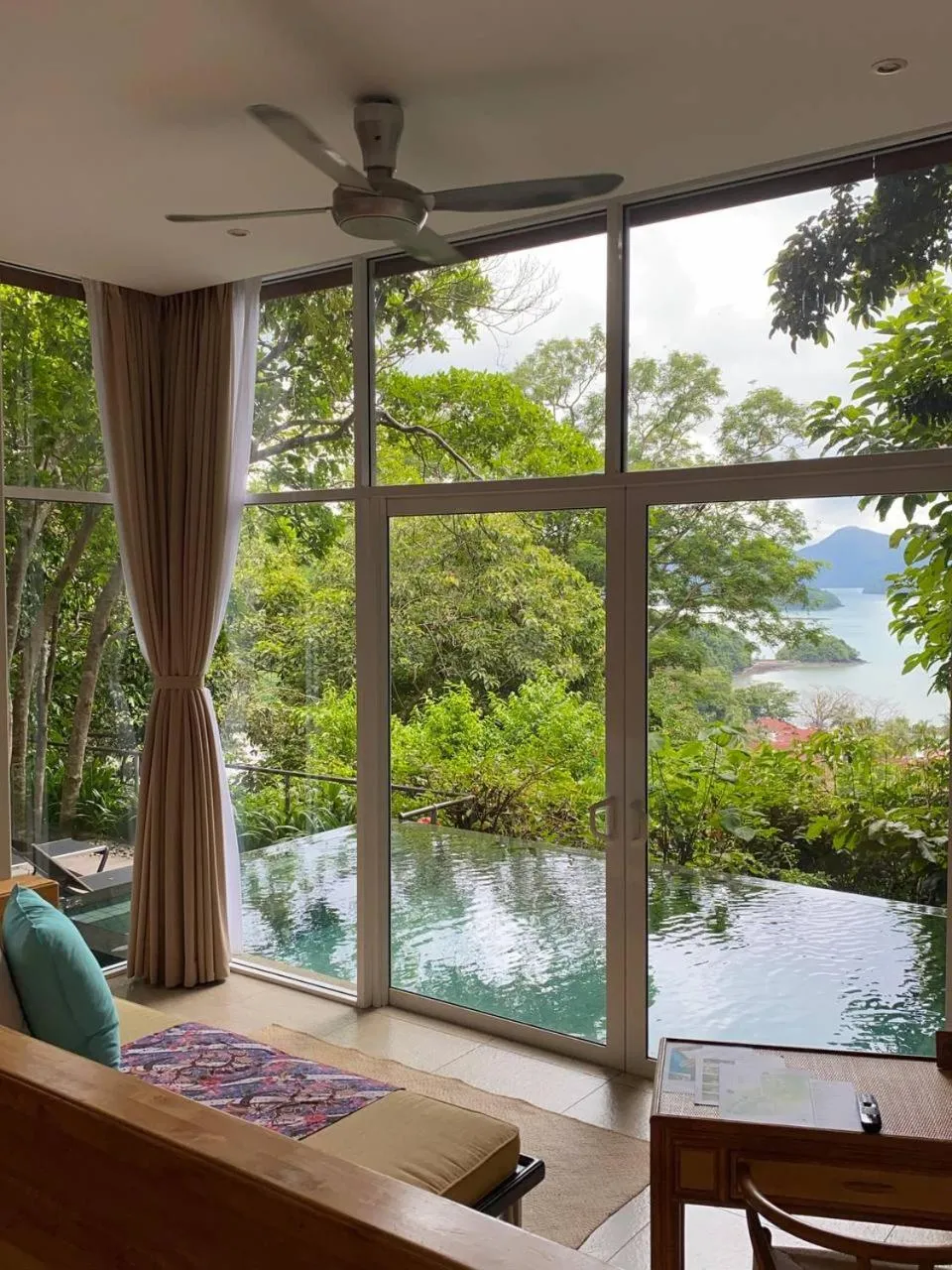 Sea view in Ambong Pool Villas - Private Pool