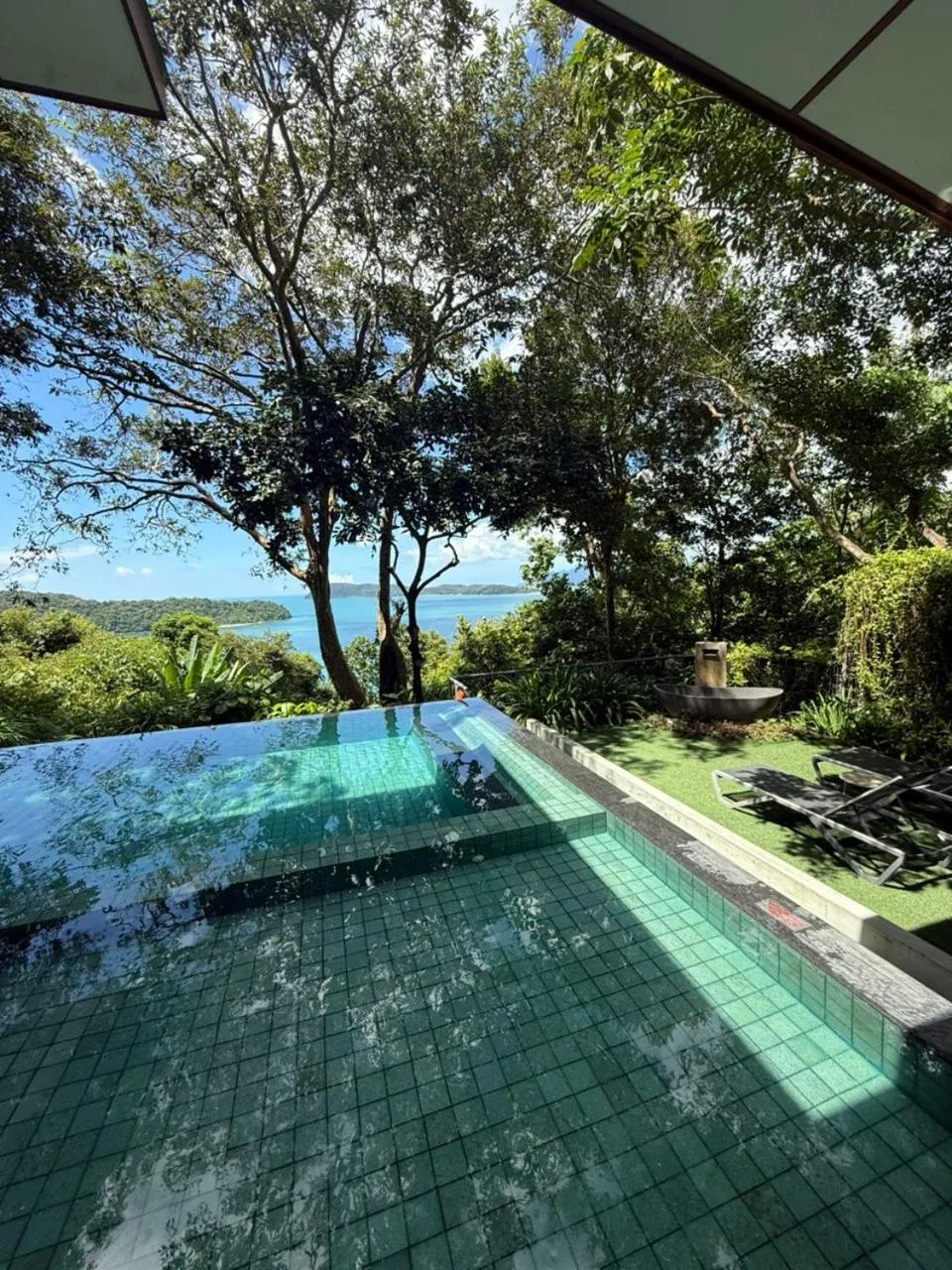 Sea view in Ambong Pool Villas - Private Pool