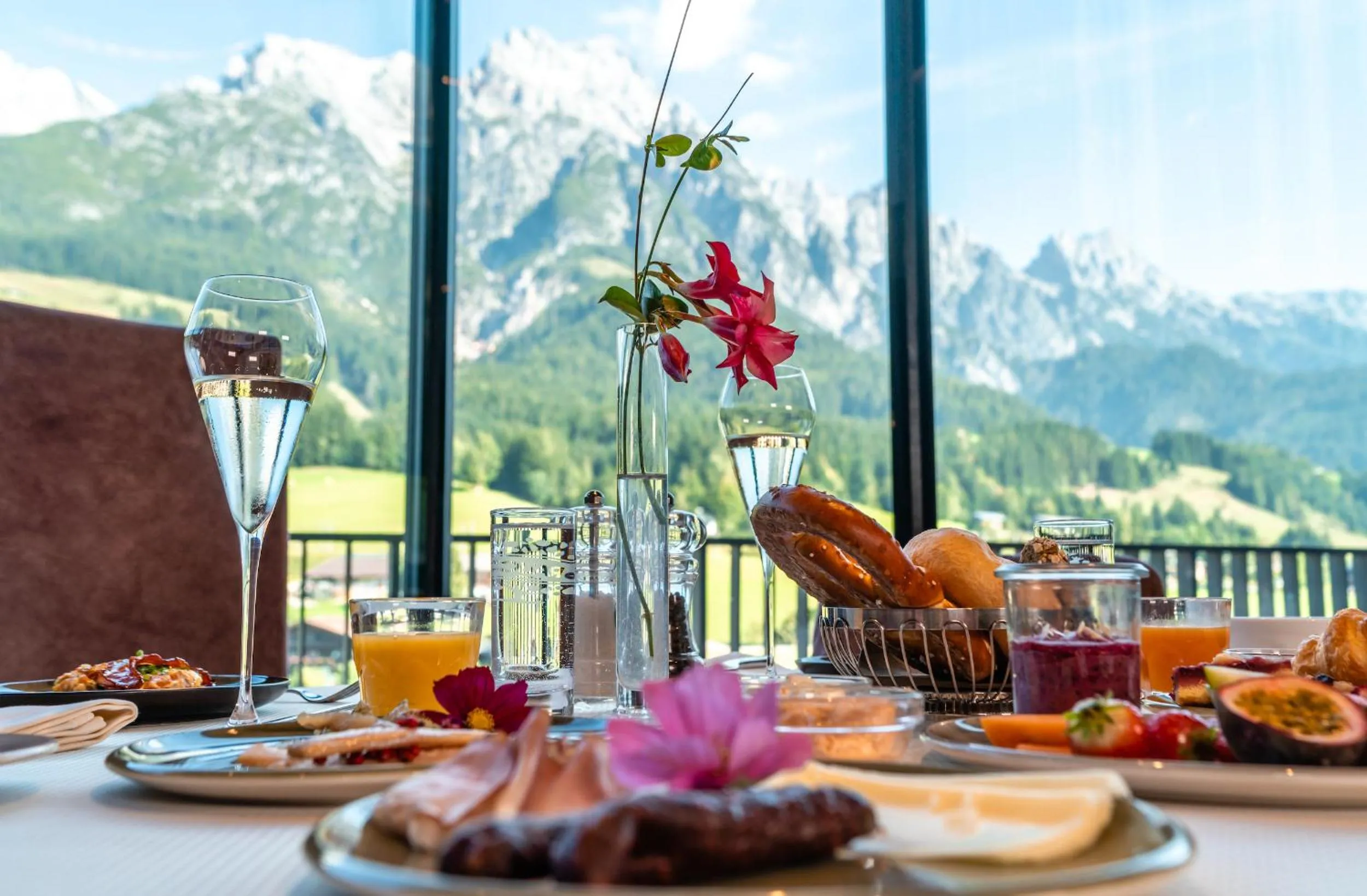 Restaurant/places to eat in Hotel Riederalm