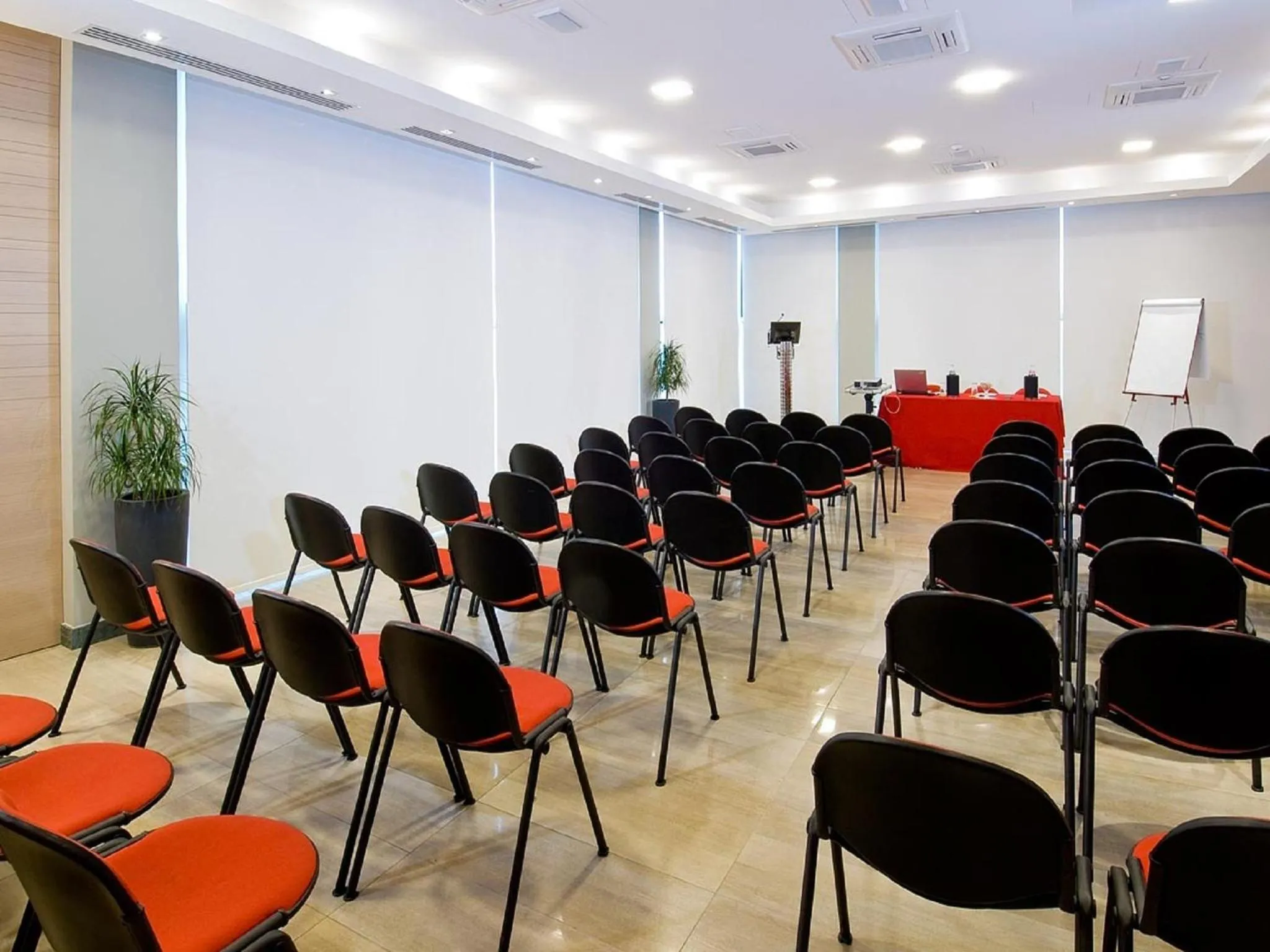Business facilities in Hotel Sarti