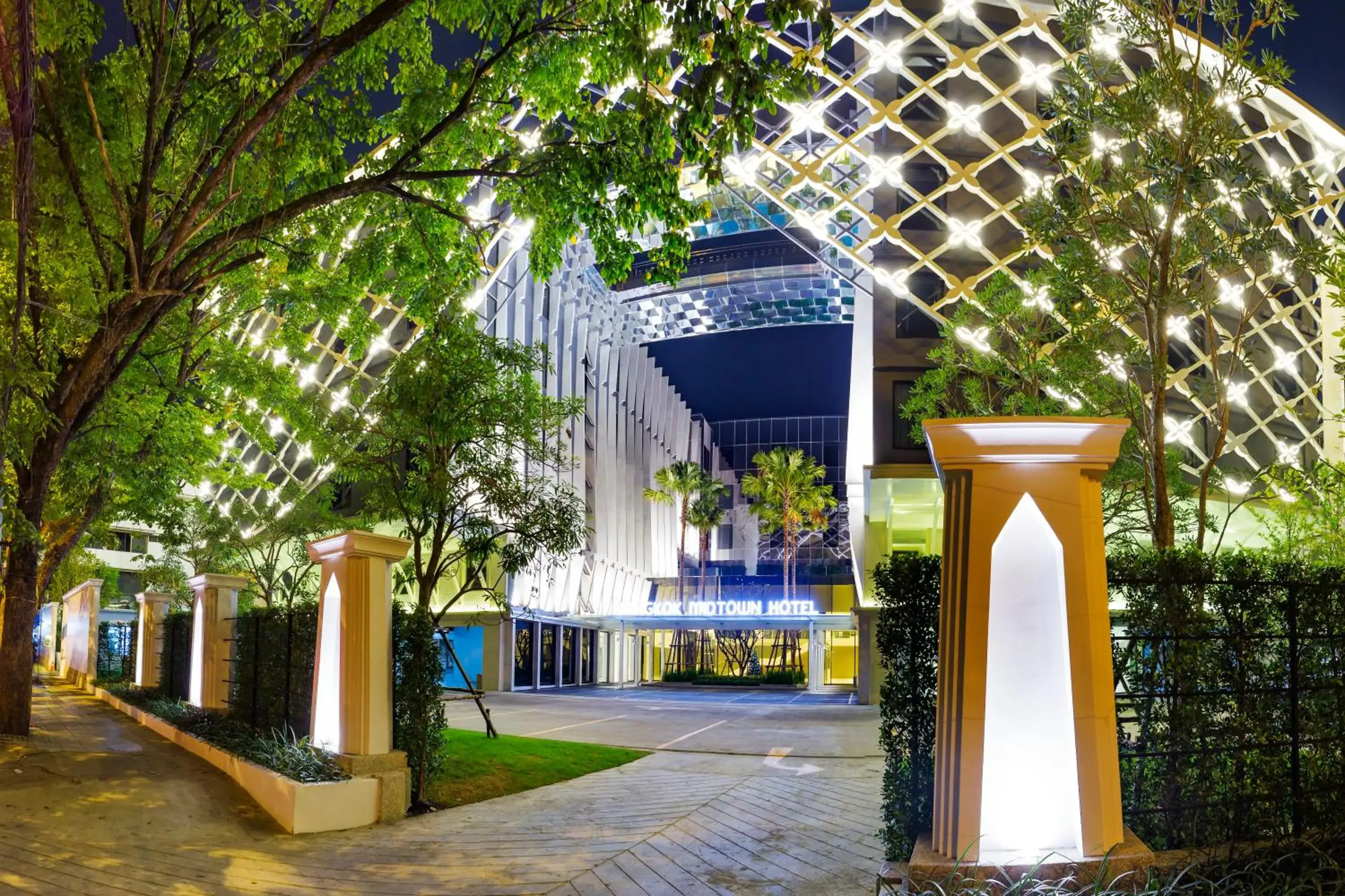 Facade/entrance in Bangkok Midtown Hotel Facade/entrance in Bangkok Midtown Hotel
