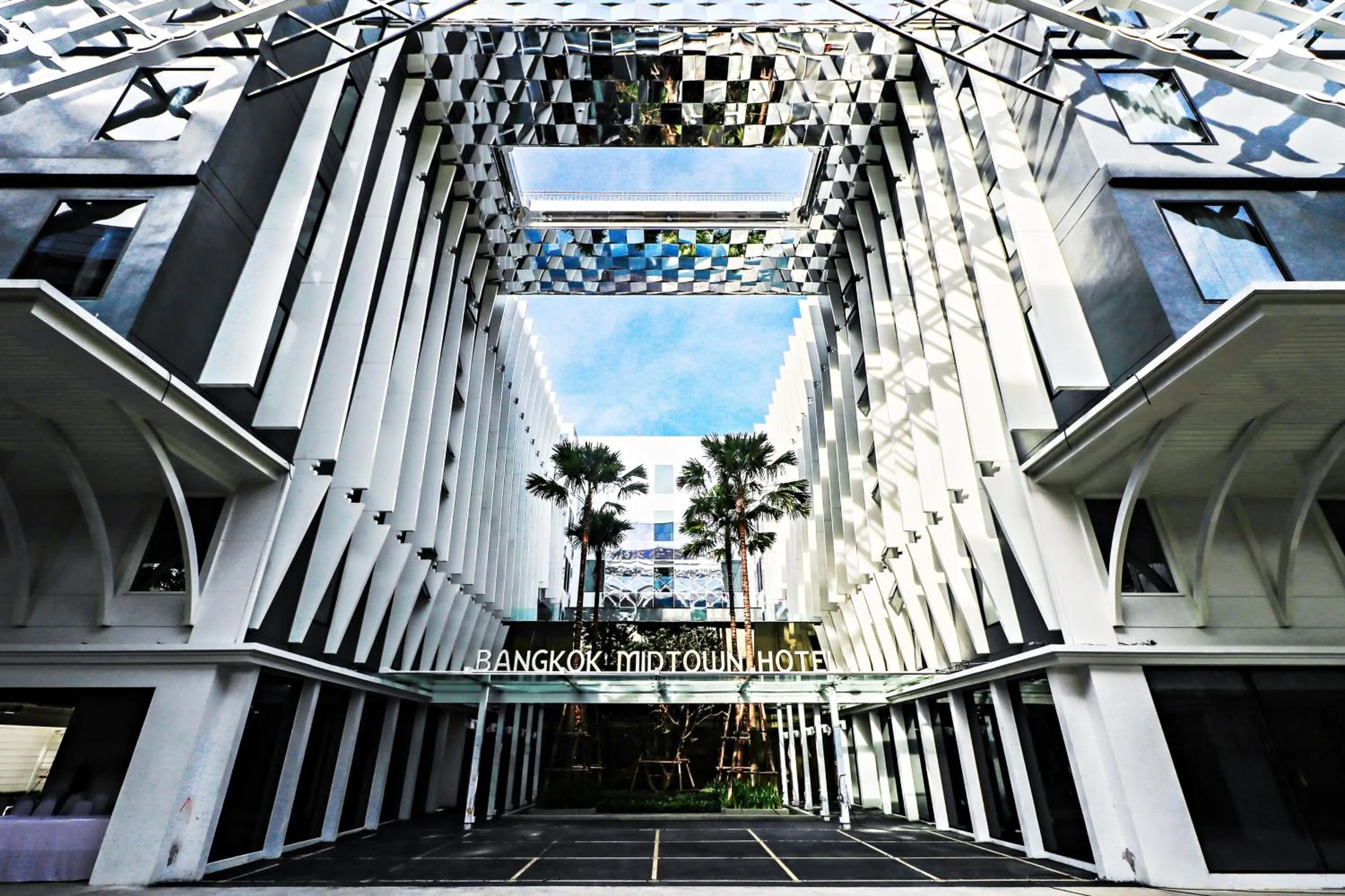 Facade/entrance in Bangkok Midtown Hotel