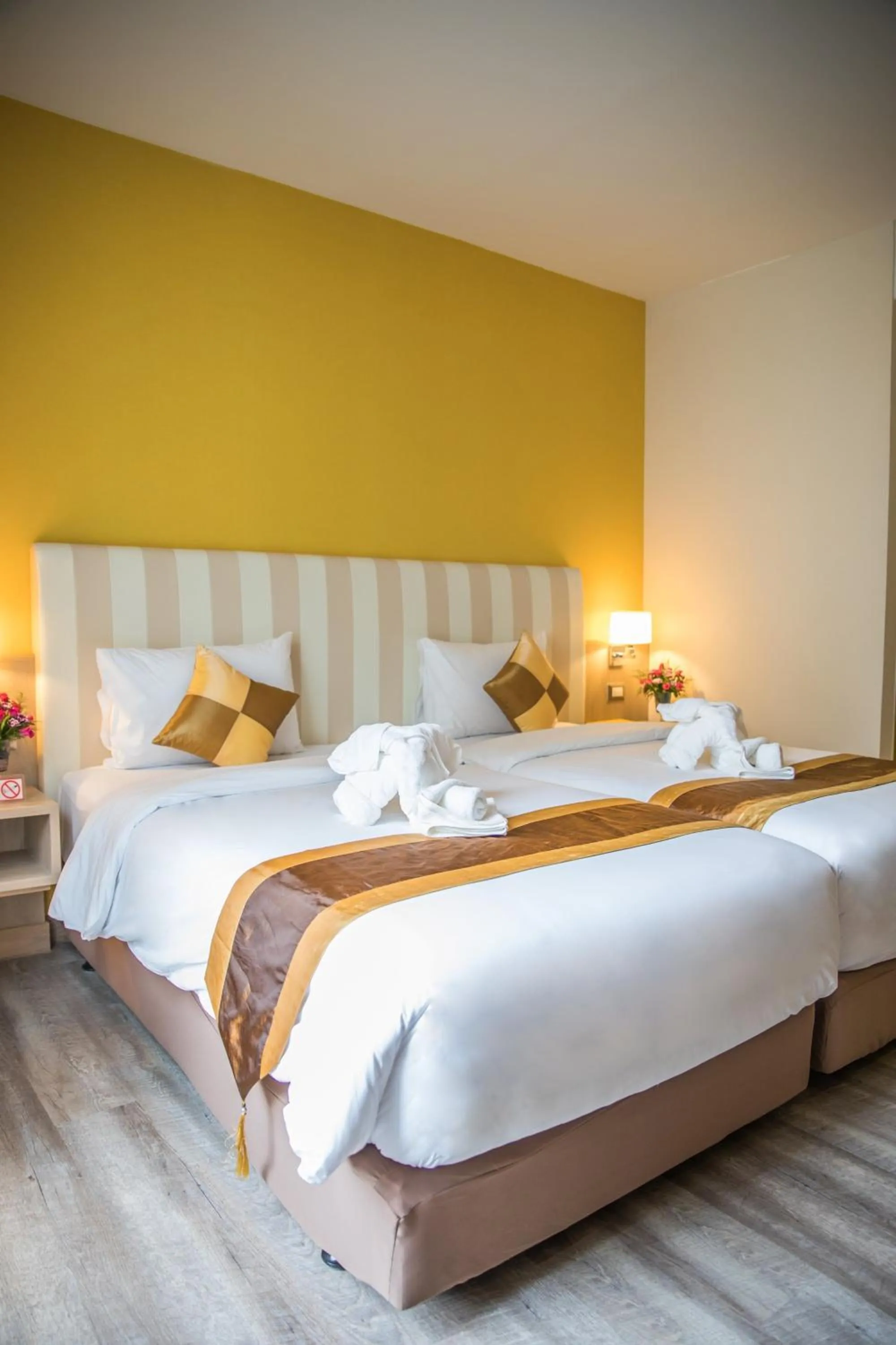 Bed in Bangkok Midtown Hotel