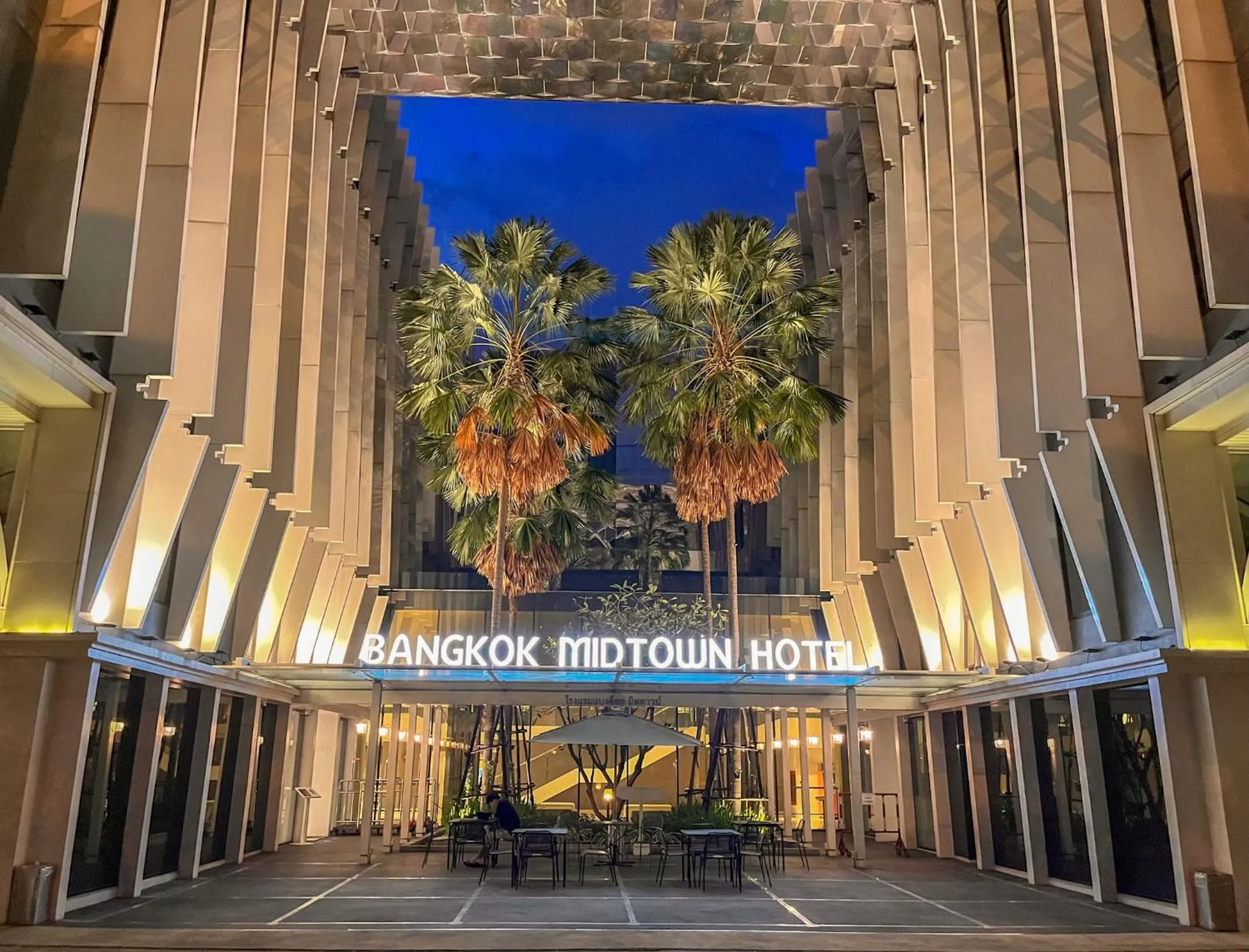 Property building in Bangkok Midtown Hotel