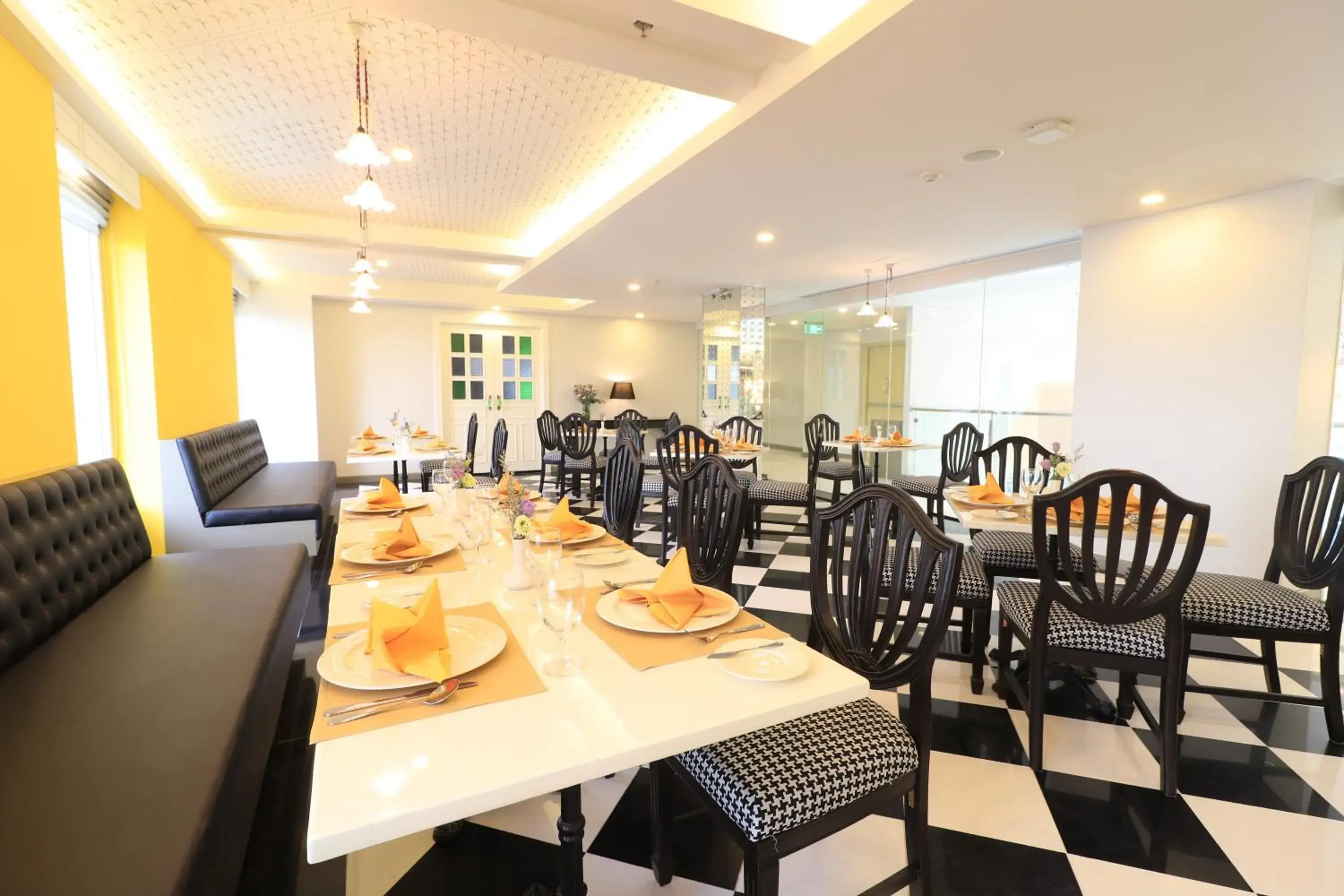 Restaurant/places to eat in Bangkok Midtown Hotel Restaurant/places to eat in Bangkok Midtown Hotel