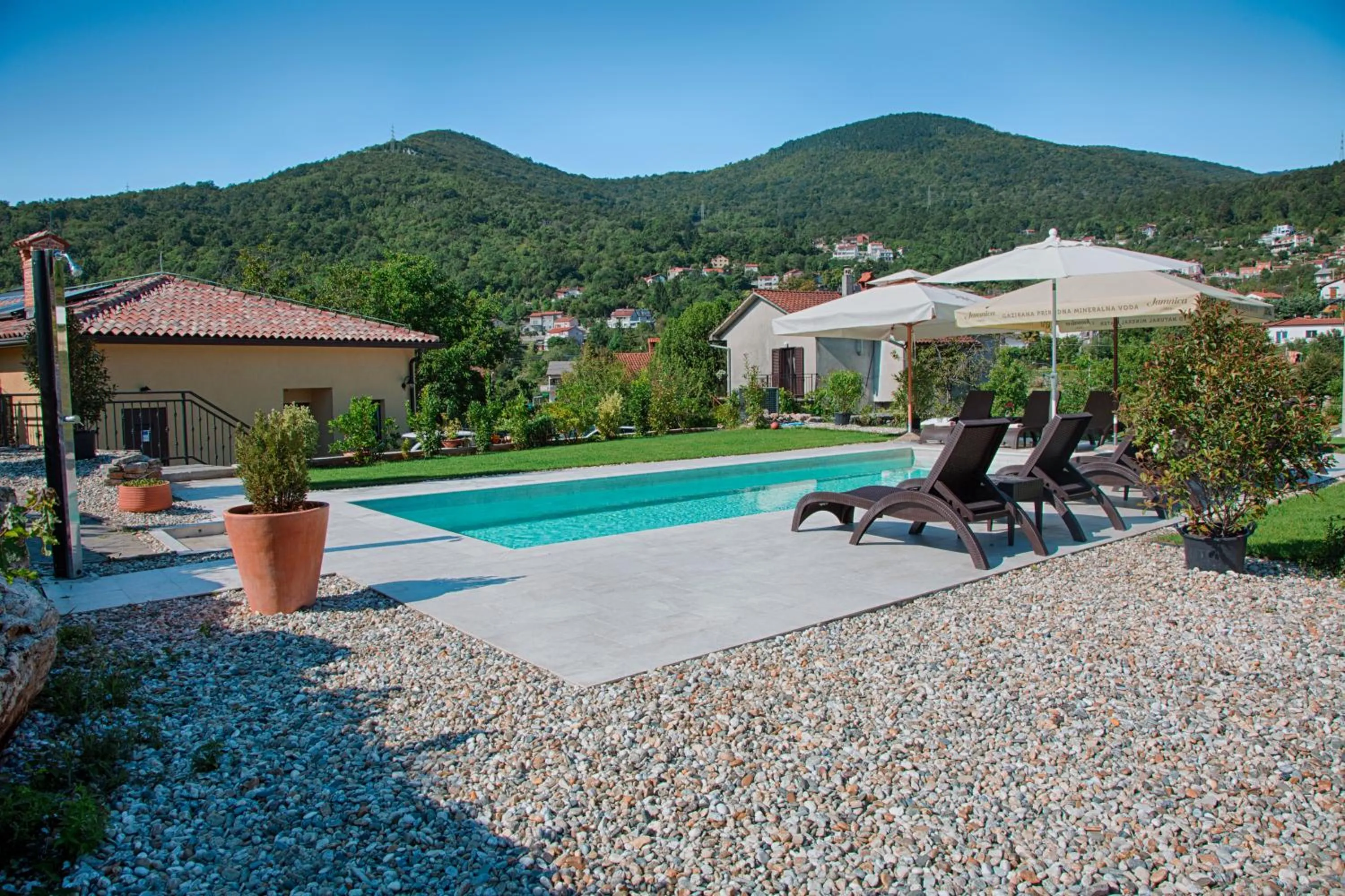 Swimming pool in Guest House Stancija Kovacici