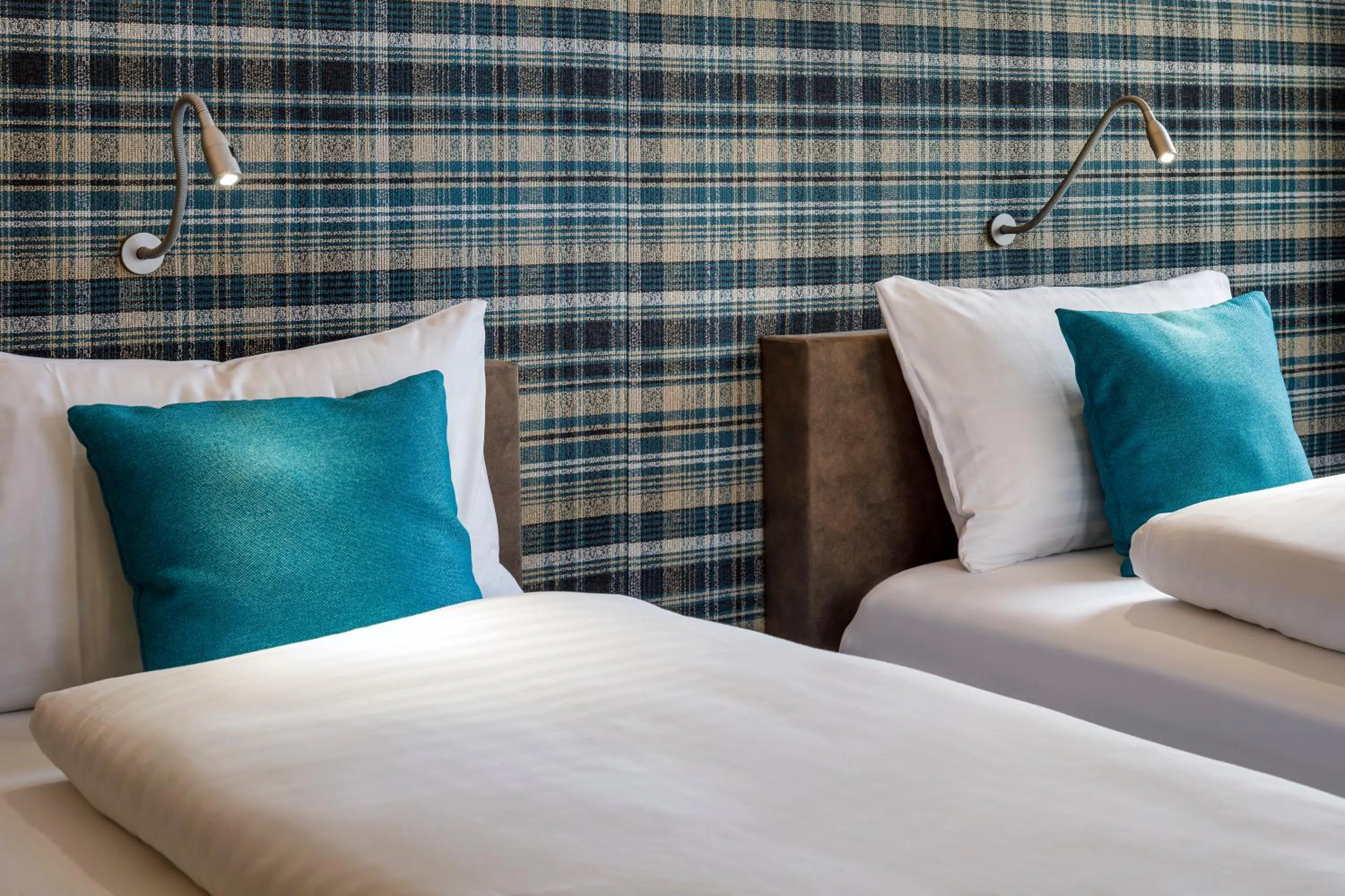 Bedroom, Bed in Hotel Schweizerhof