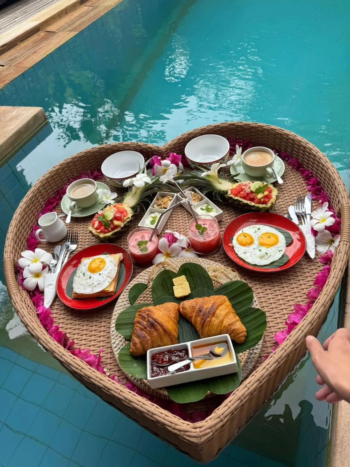 Deluxe One-Bedroom Villa with Private Pool  in Apalagi Villas
