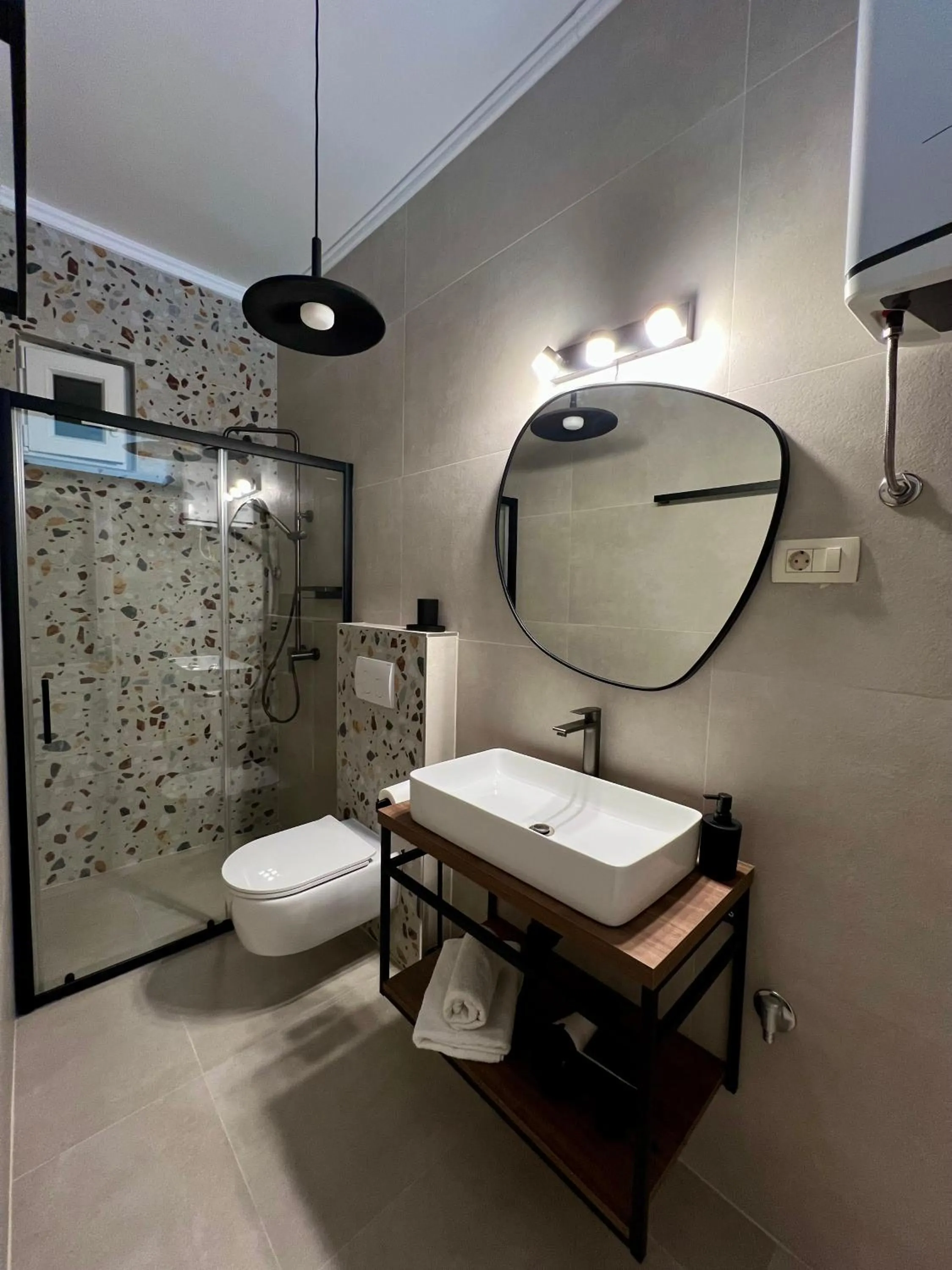 Shower in Apartments Mia