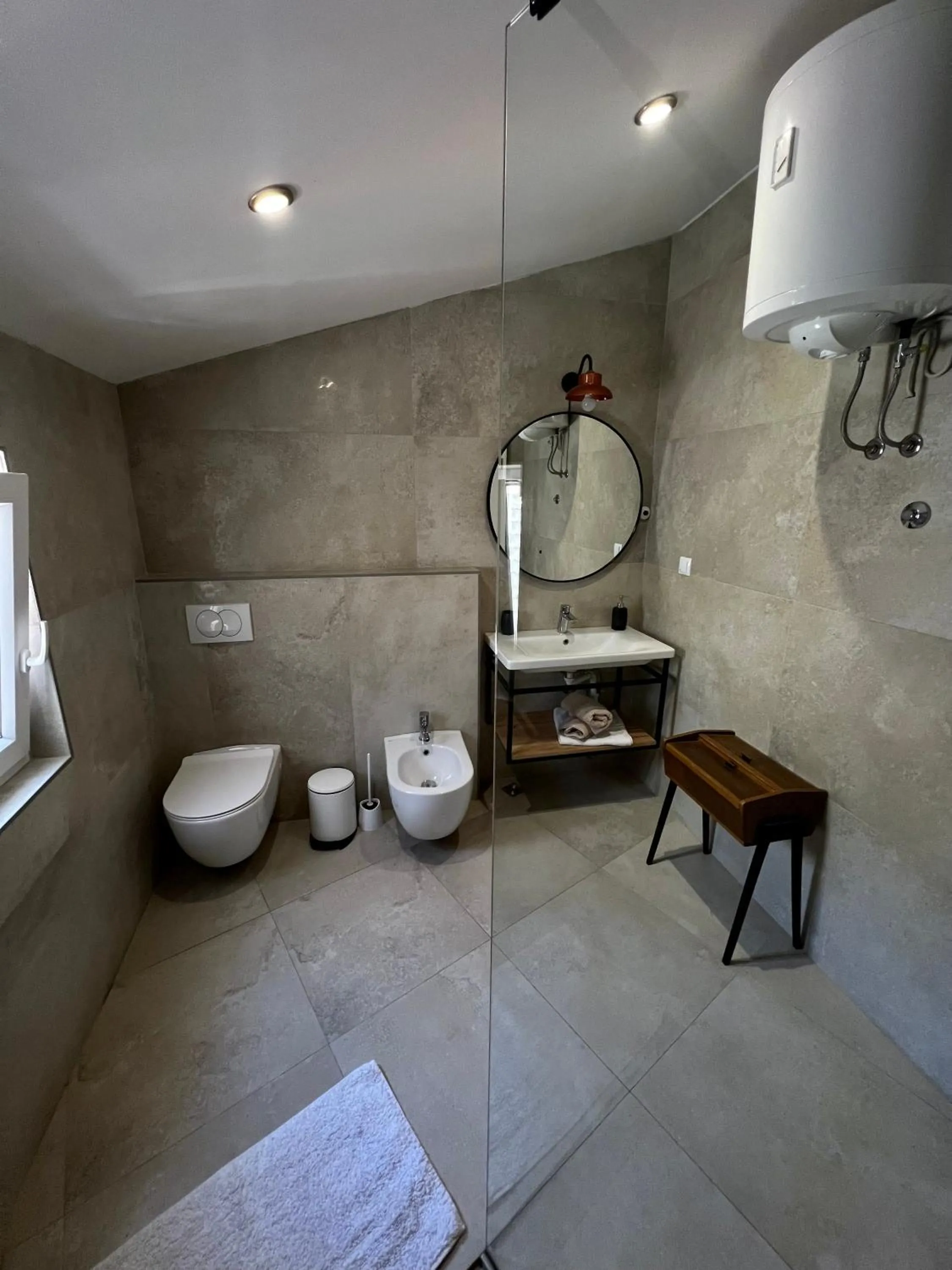 Shower in Apartments Mia