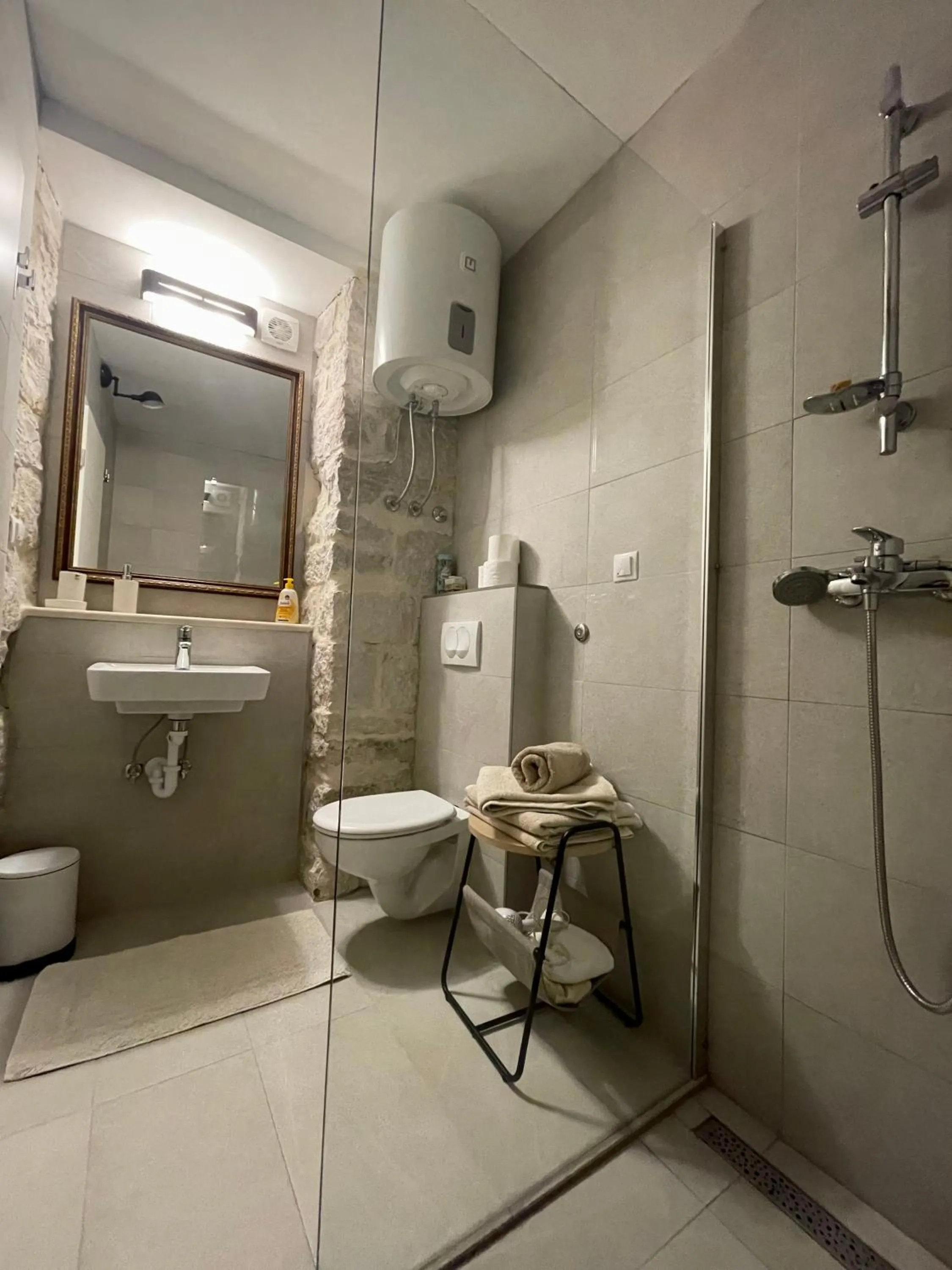 Bathroom in Apartments Mia