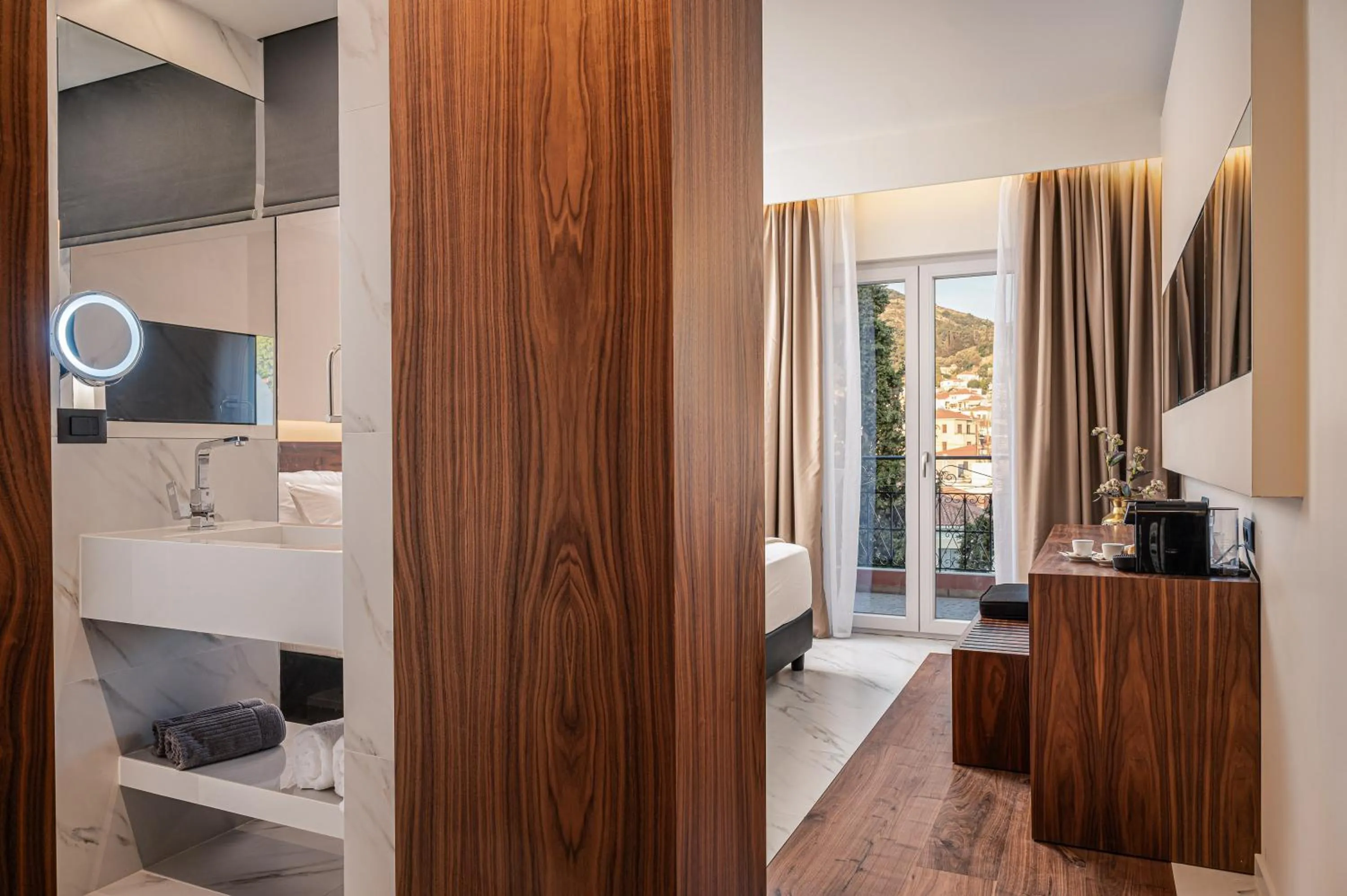 Bathroom in Samos Hotel