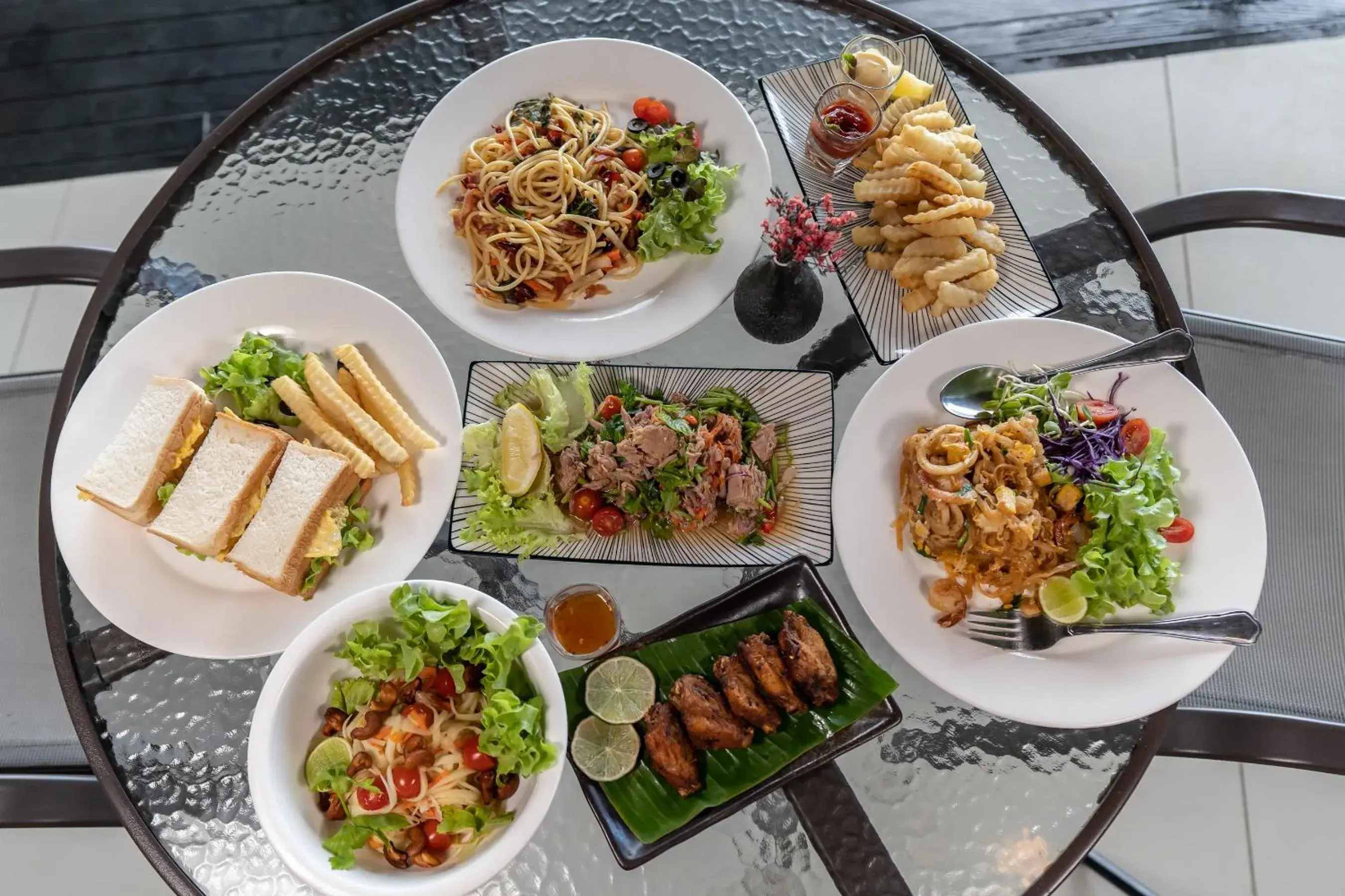 Restaurant/places to eat in 8IK88 Resort, Phuket - SHA Extra Plus Restaurant/places to eat in 8IK88 Resort, Phuket - SHA Extra Plus