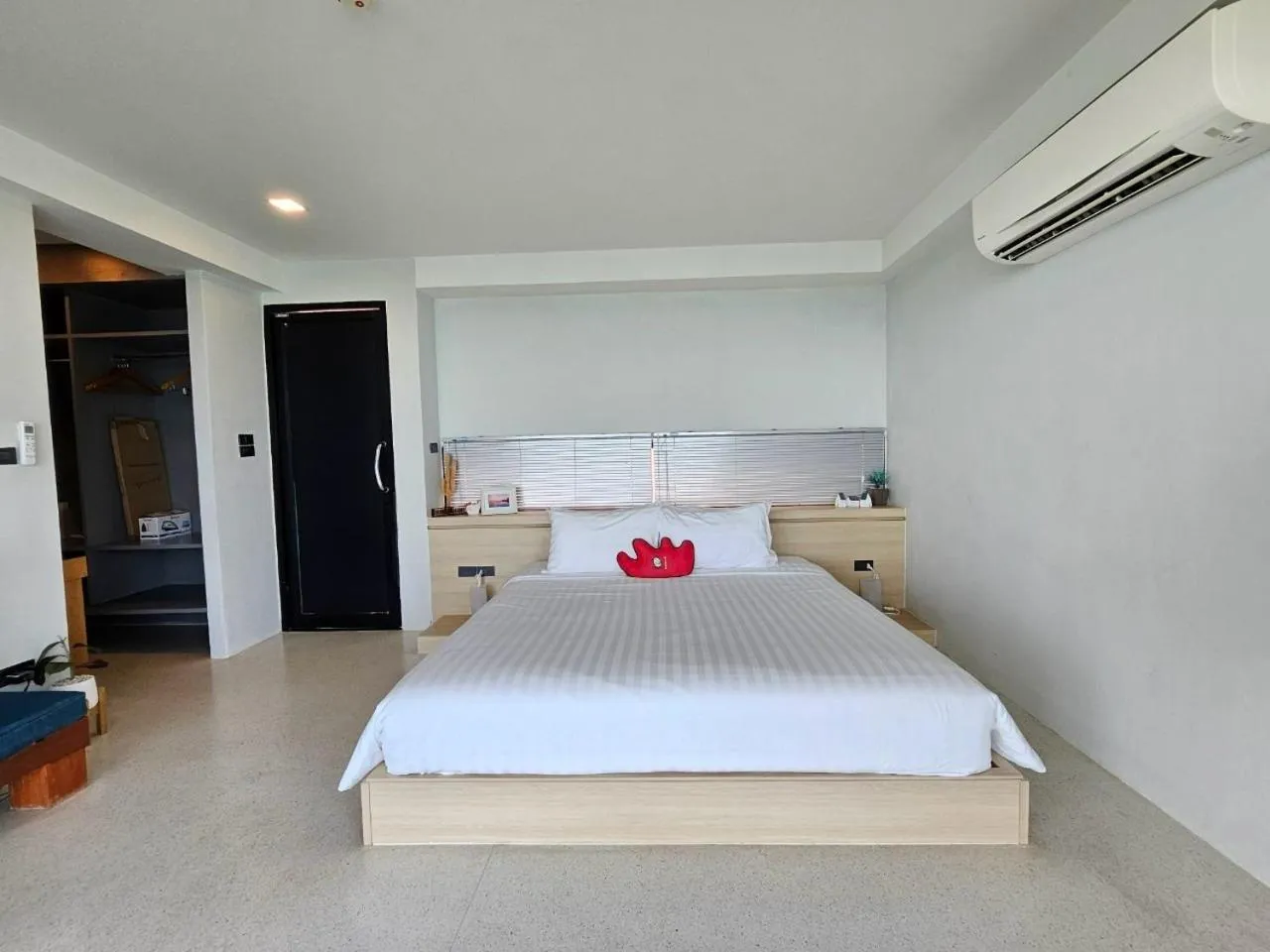 Photo of the whole room, Bed in 8IK88 Resort, Phuket - SHA Extra Plus