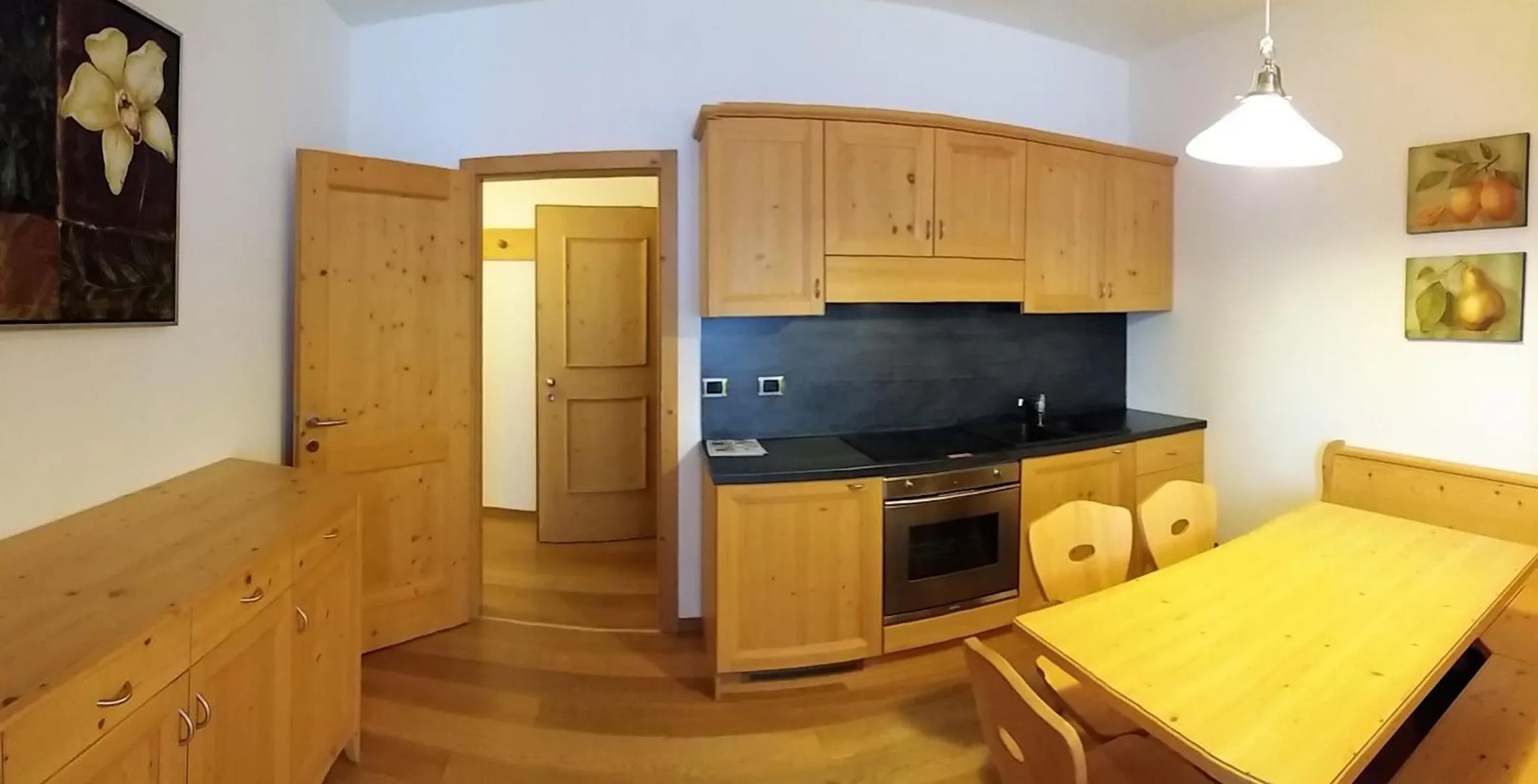 Photo of the whole room in Residence Panorama