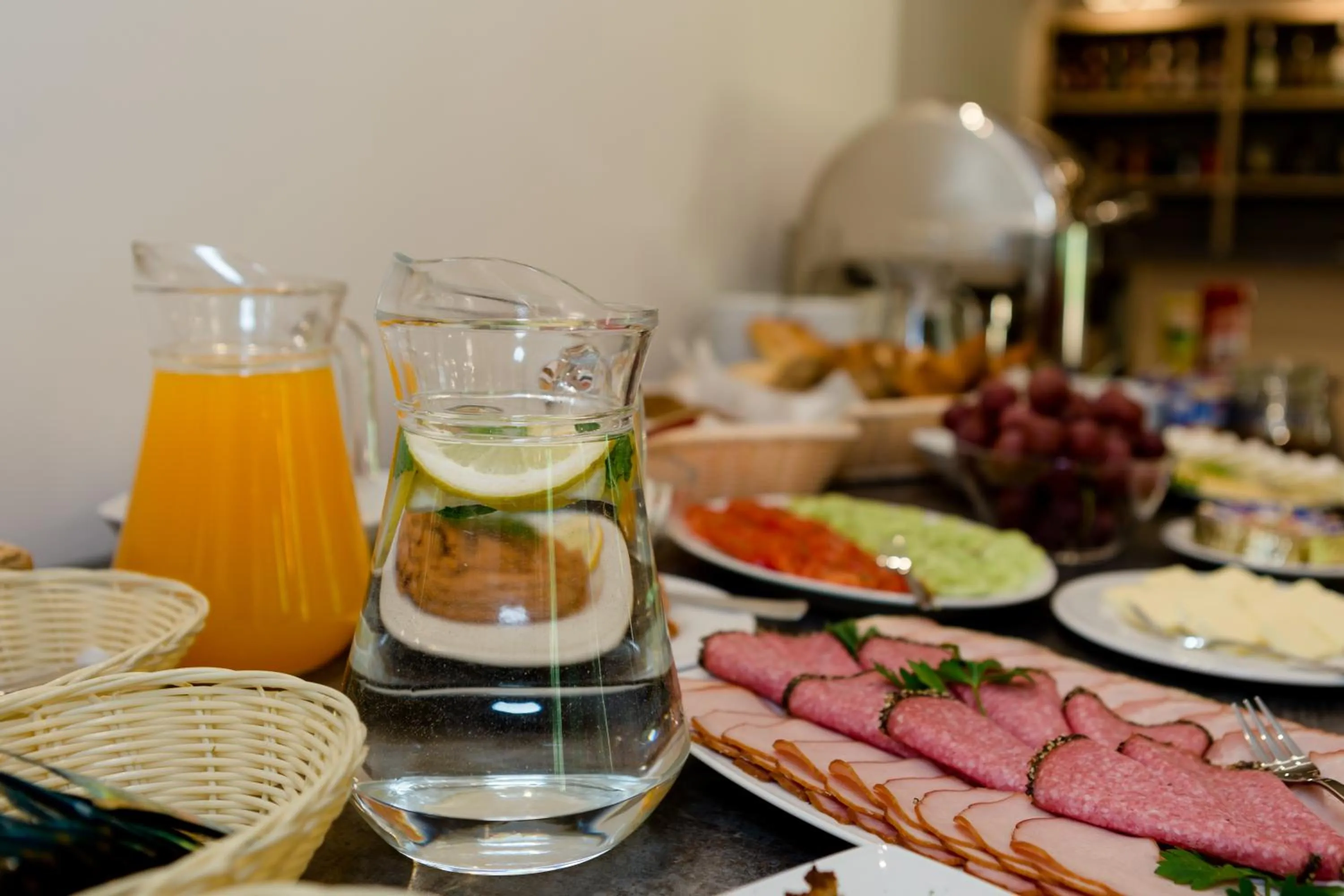 Breakfast in Villa Obis