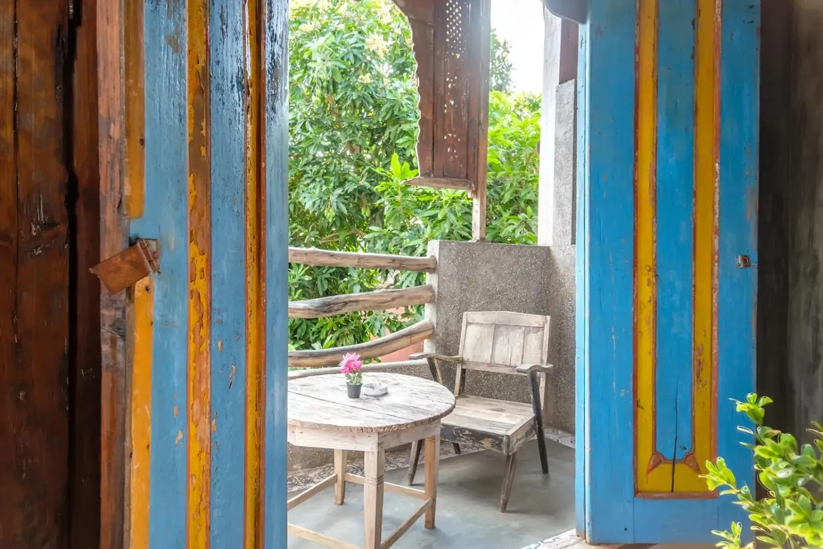 Balcony/Terrace in TwoSpaces Living at Bunga Desa, Jimbaran Balcony/Terrace in TwoSpaces Living at Bunga Desa, Jimbaran