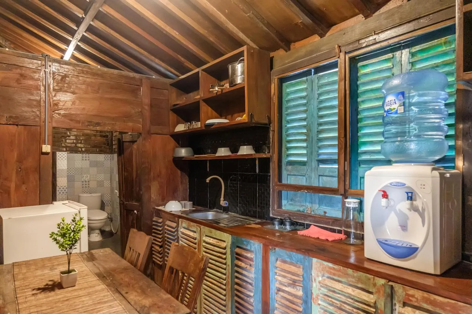 kitchen in TwoSpaces Living at Bunga Desa, Jimbaran