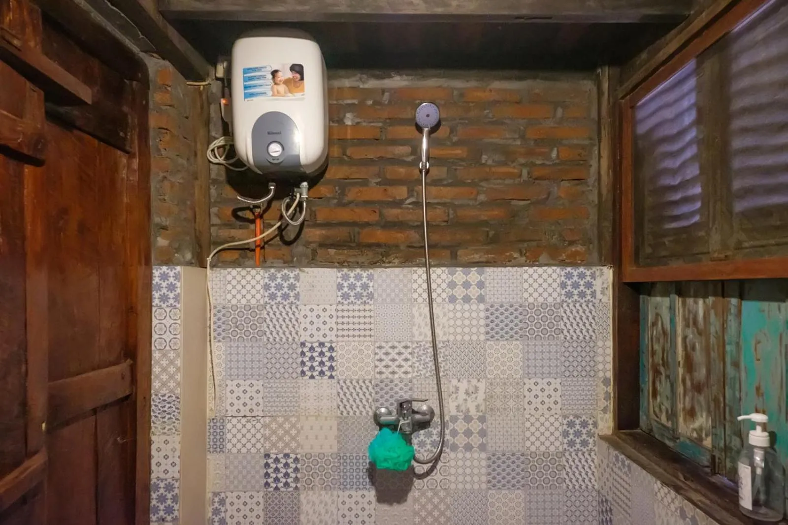 Bathroom in TwoSpaces Living at Bunga Desa, Jimbaran